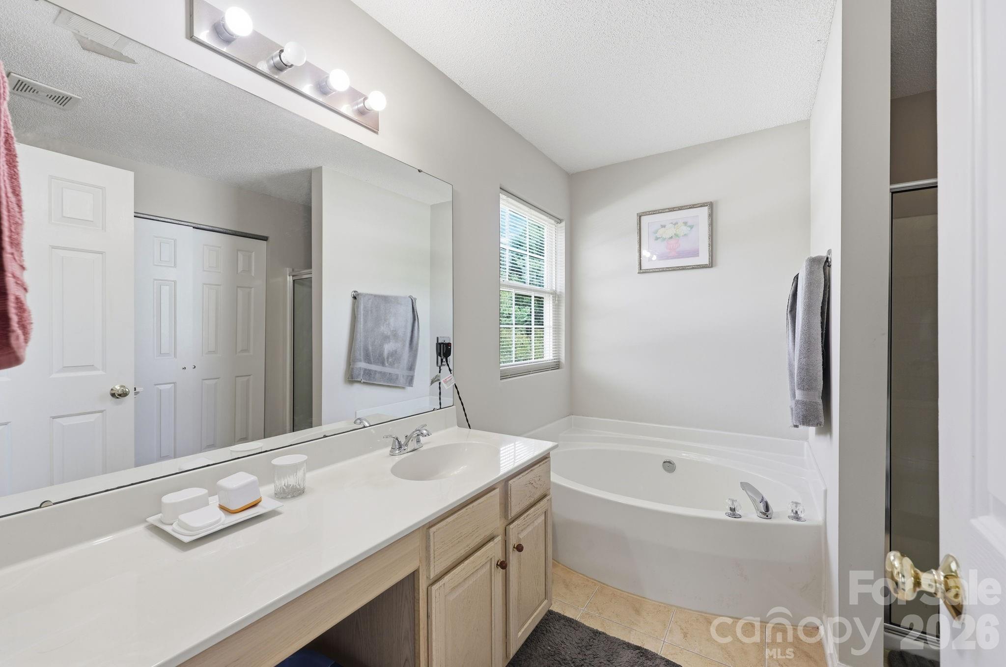 8818 Norway Court — Charlotte