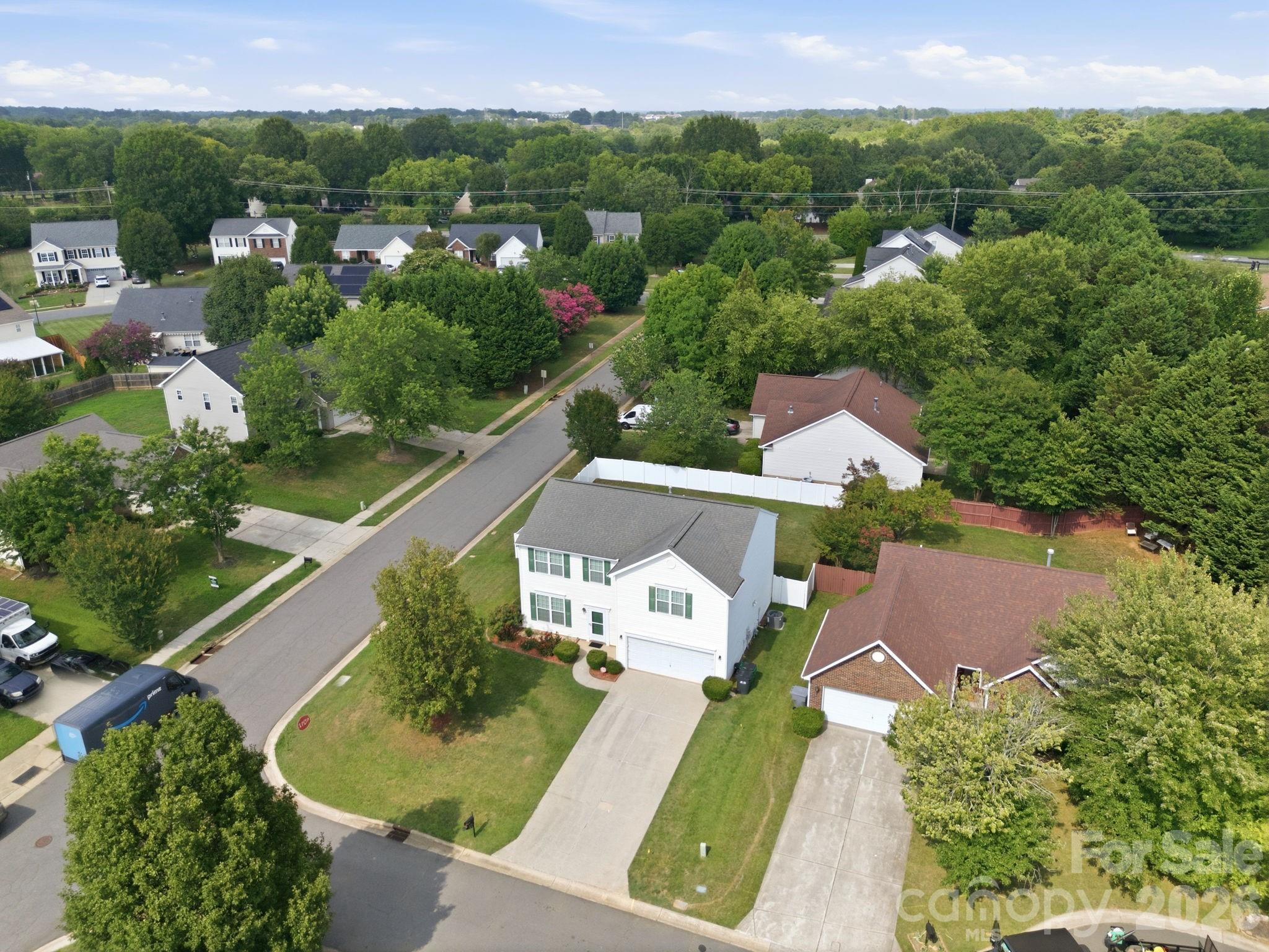 8818 Norway Court — Charlotte