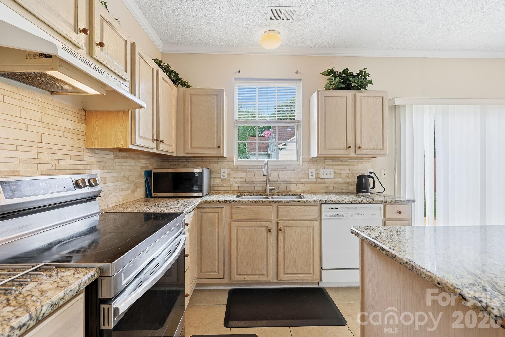 8818 Norway Court — Charlotte