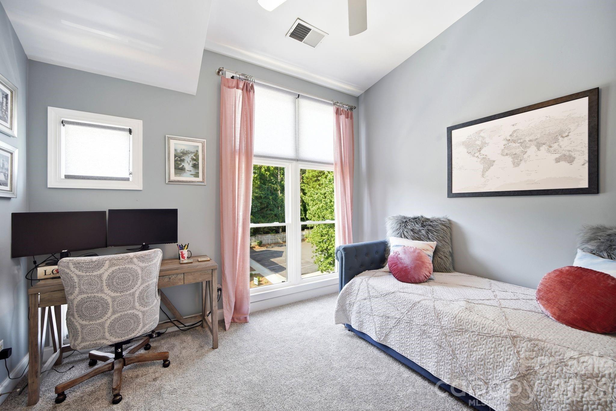 1029 Park West Drive — Charlotte