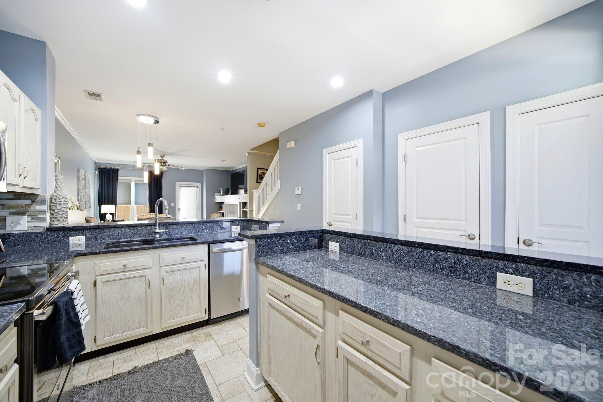 1029 Park West Drive — Charlotte