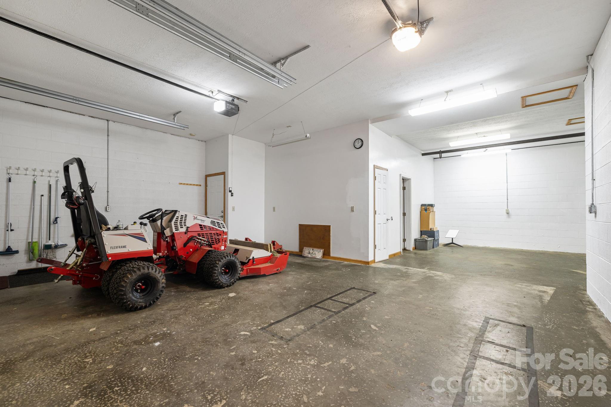 299 Basswood Road — Hot Springs
