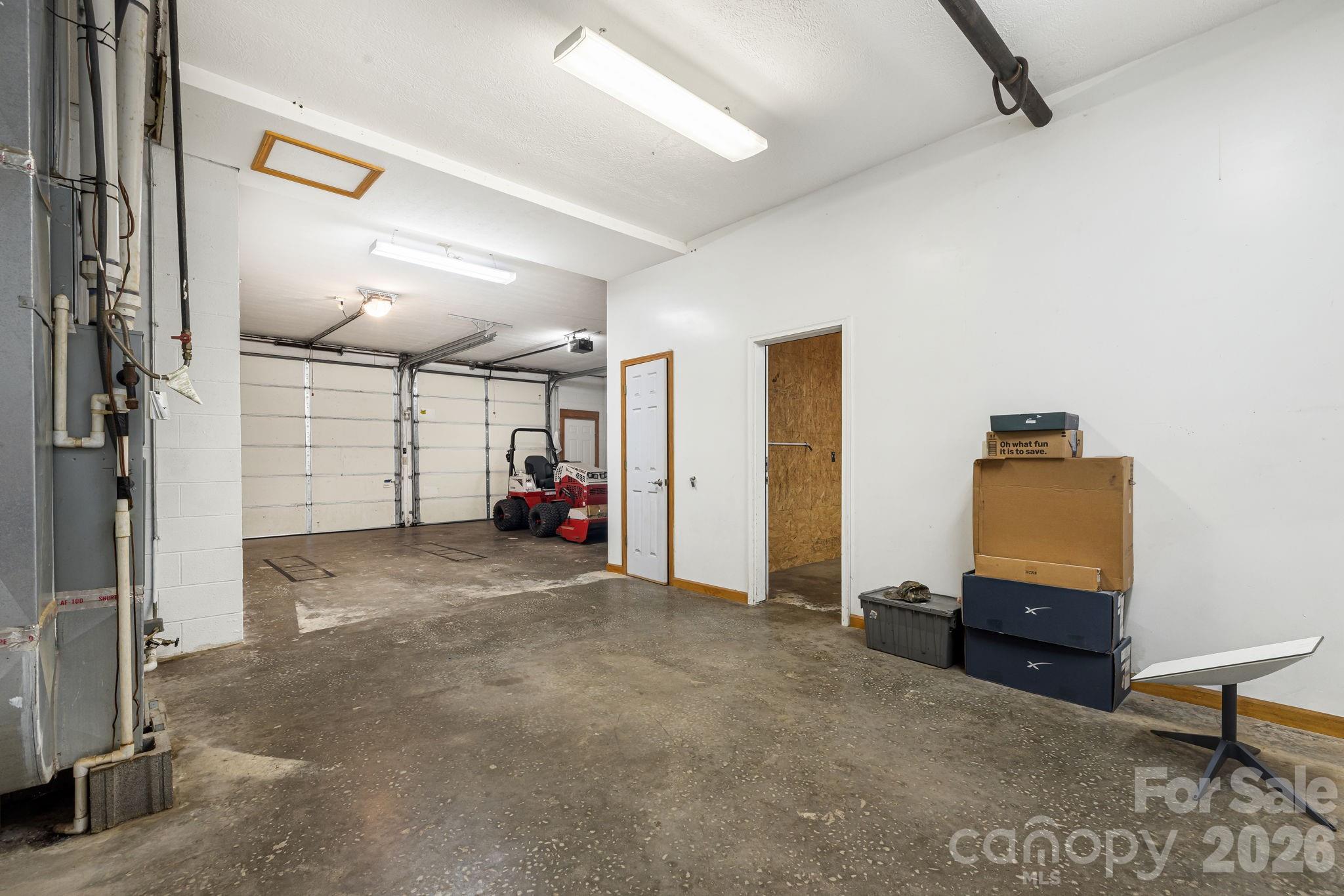 299 Basswood Road — Hot Springs