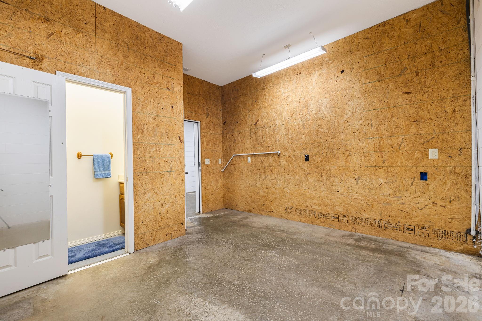 299 Basswood Road — Hot Springs