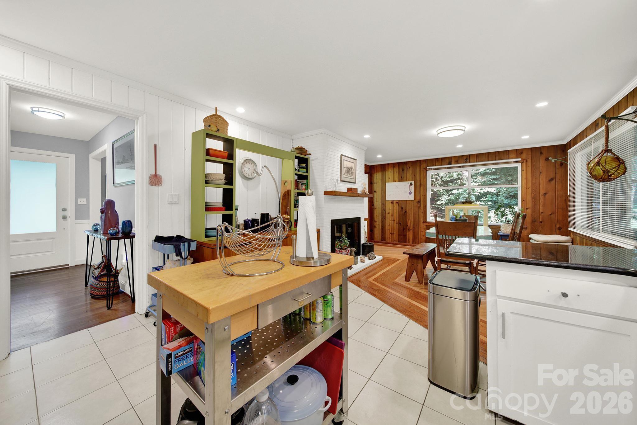 2311 Laurelwood Circle — Charlotte
