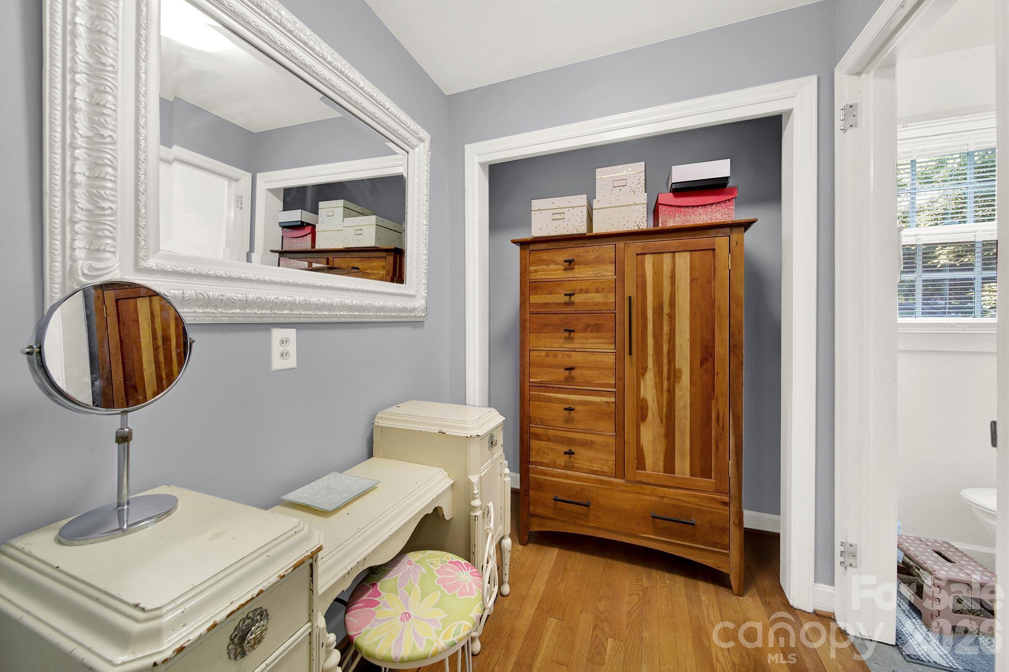 2311 Laurelwood Circle — Charlotte