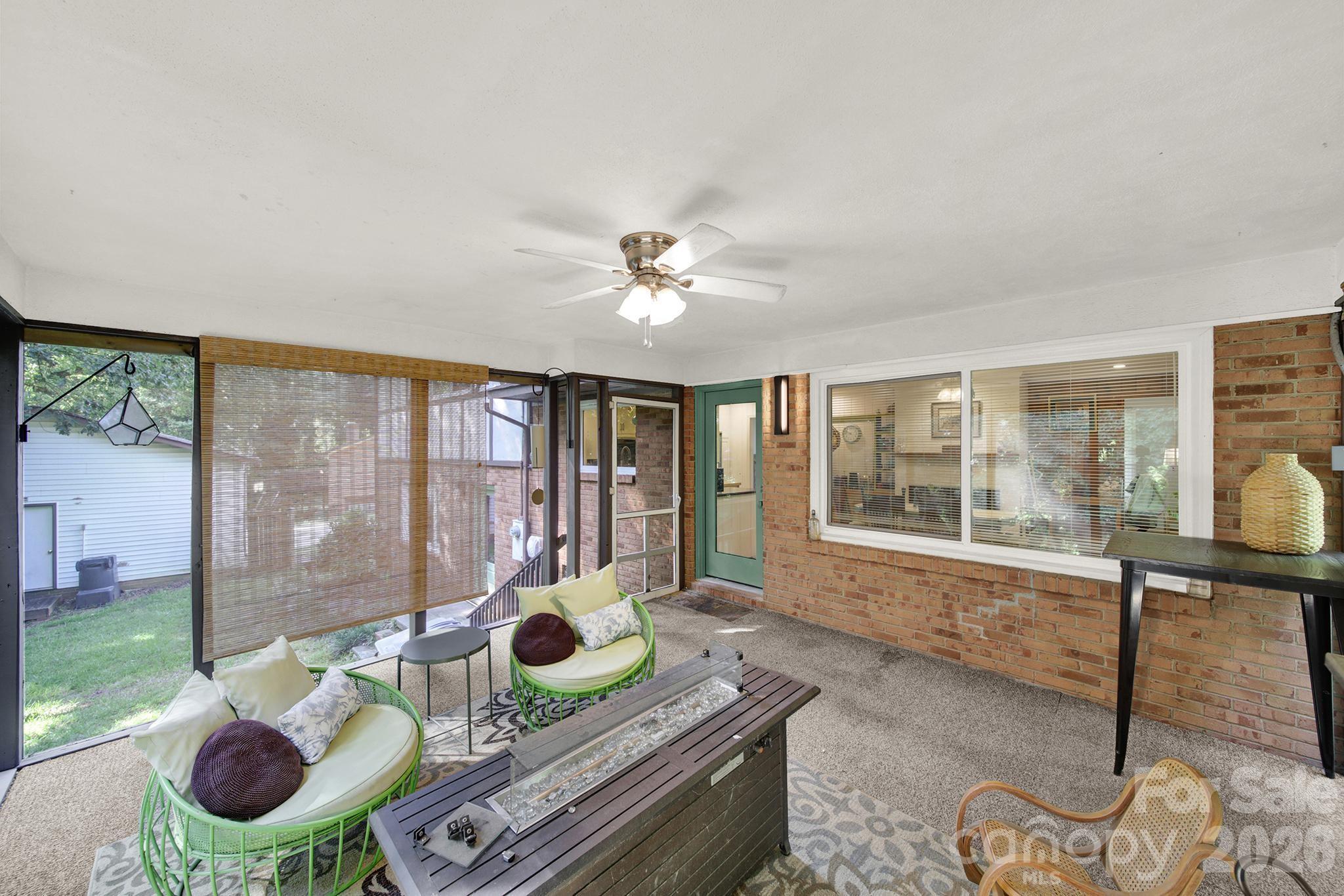 2311 Laurelwood Circle — Charlotte