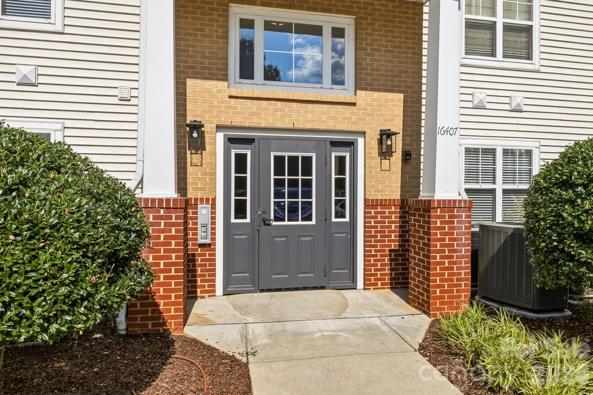 16409 Golden River Lane — Charlotte