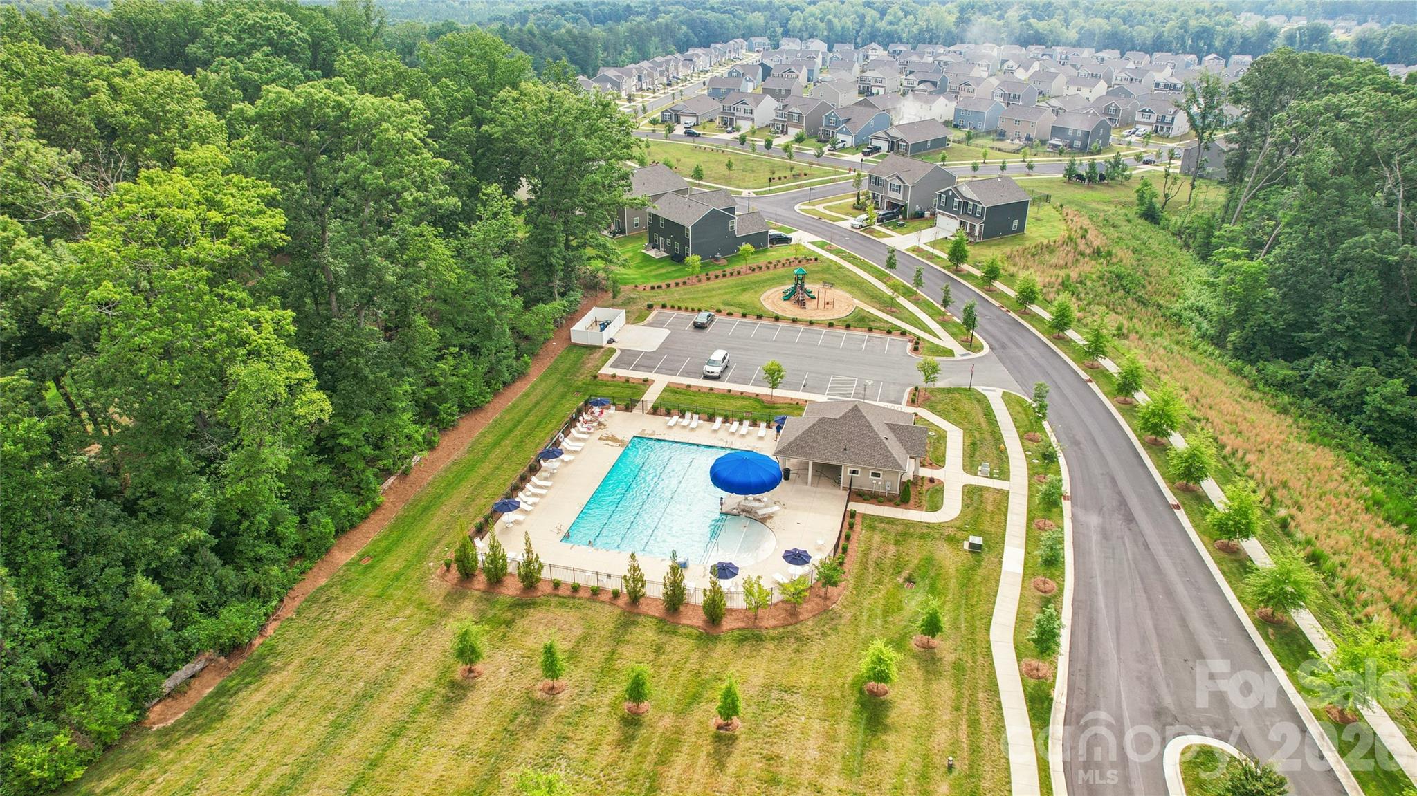 132 Scotsway Court — Troutman