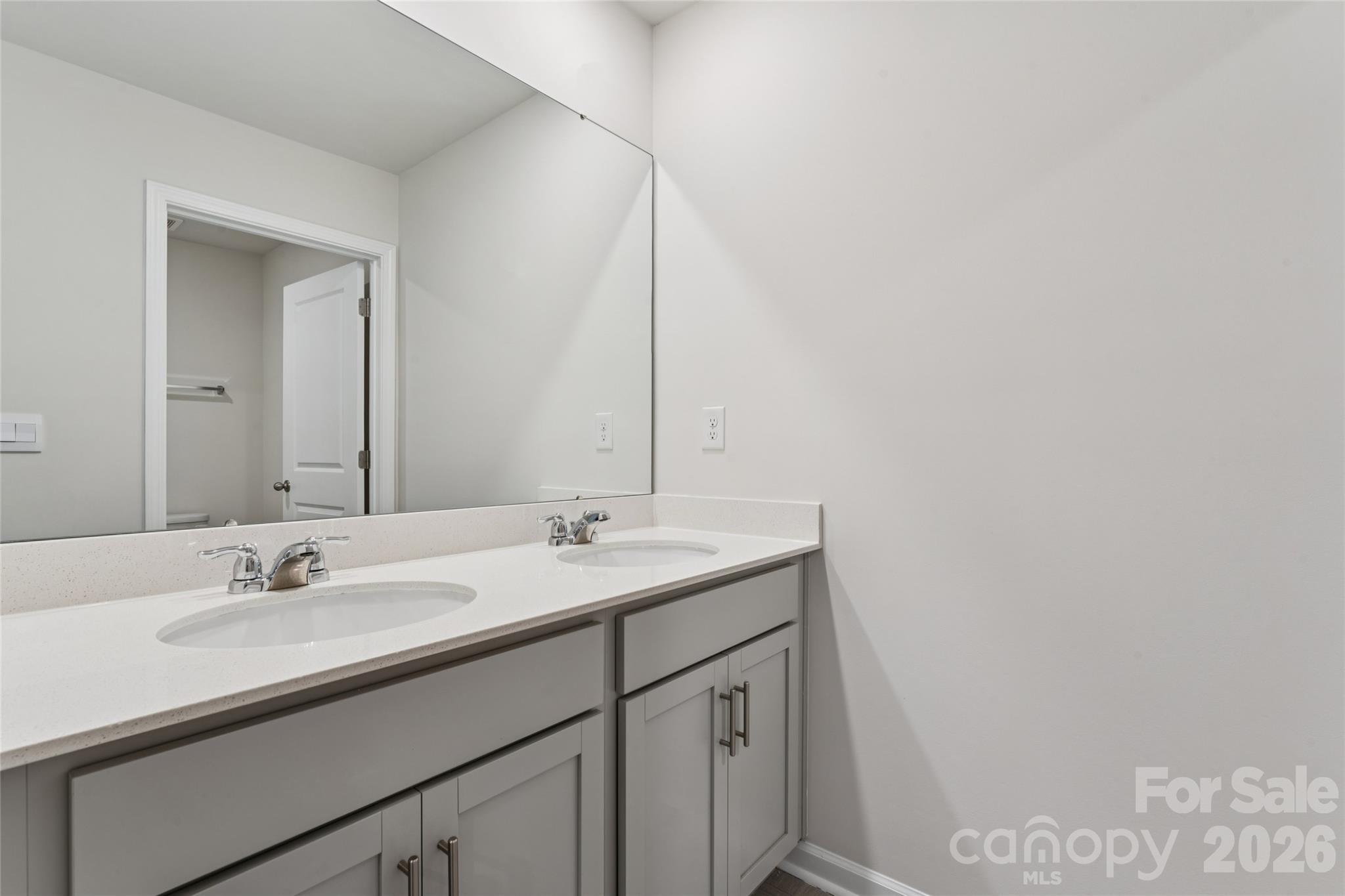 132 Scotsway Court — Troutman