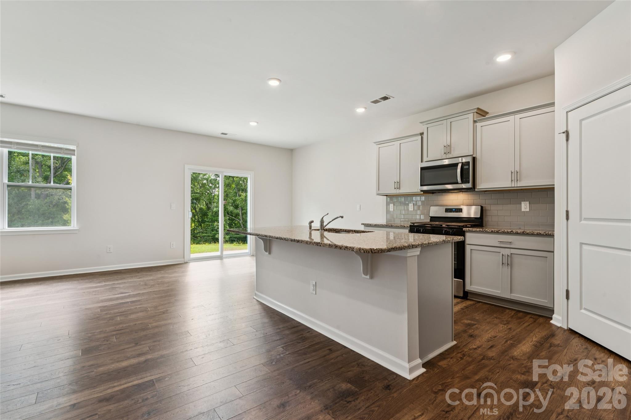 132 Scotsway Court — Troutman