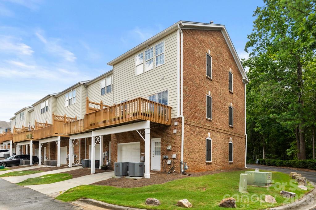 11130 Bladworth Court — Charlotte