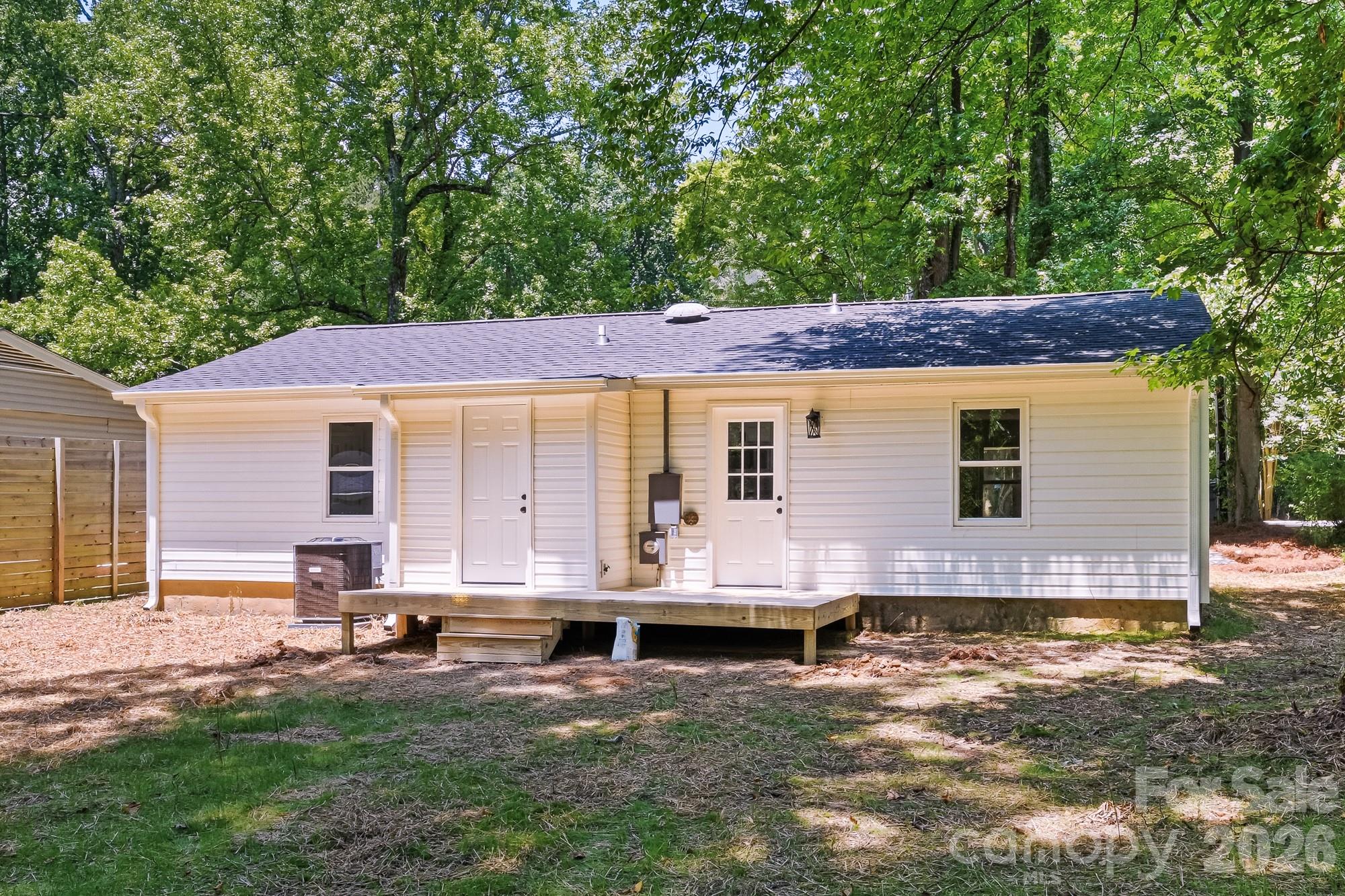 1936 Lakedell Drive — Charlotte