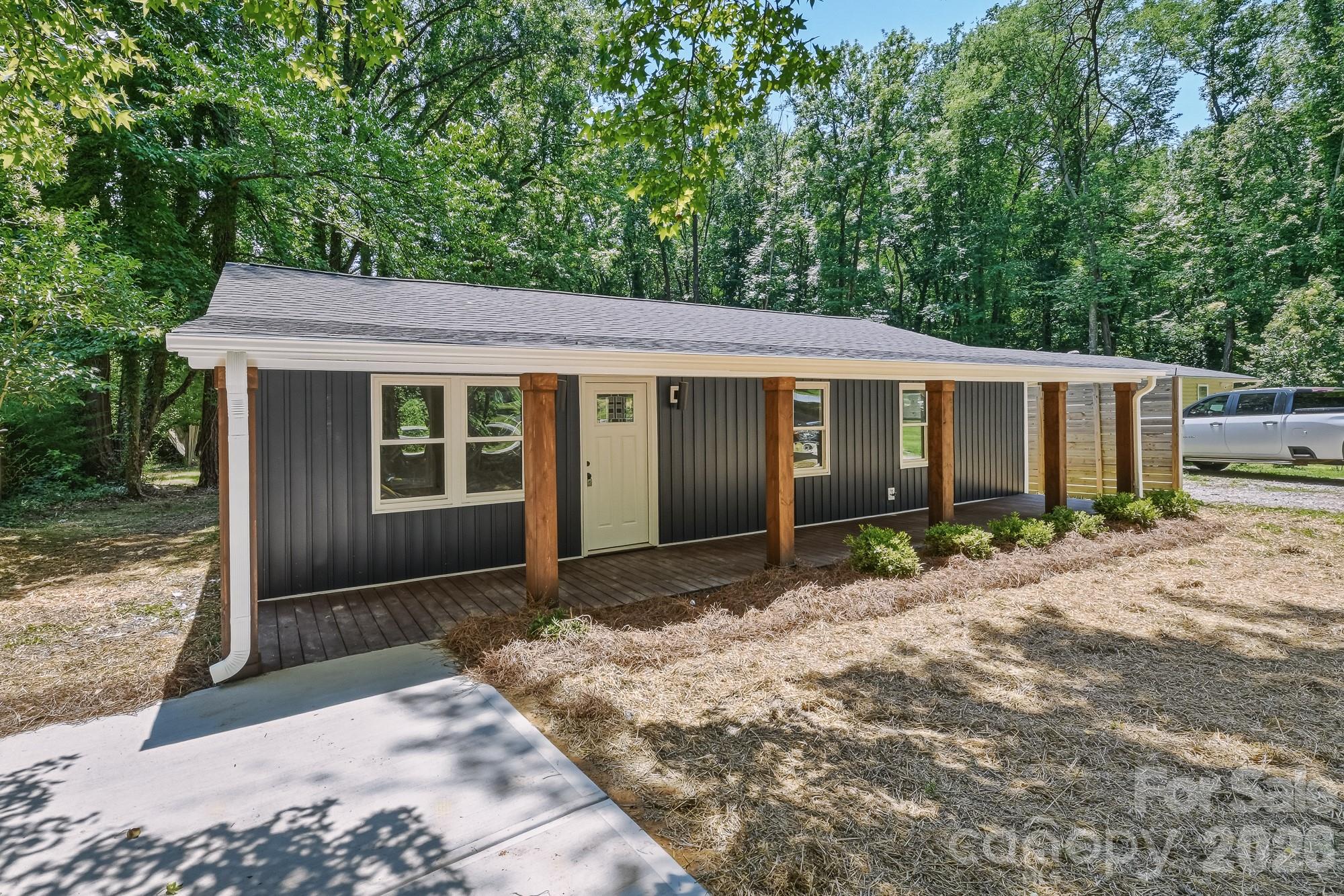 1936 Lakedell Drive — Charlotte