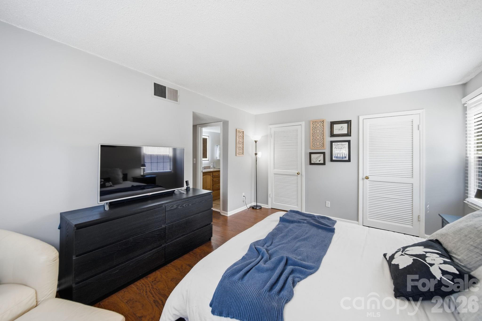 4739 Hedgemore Drive #N — Charlotte