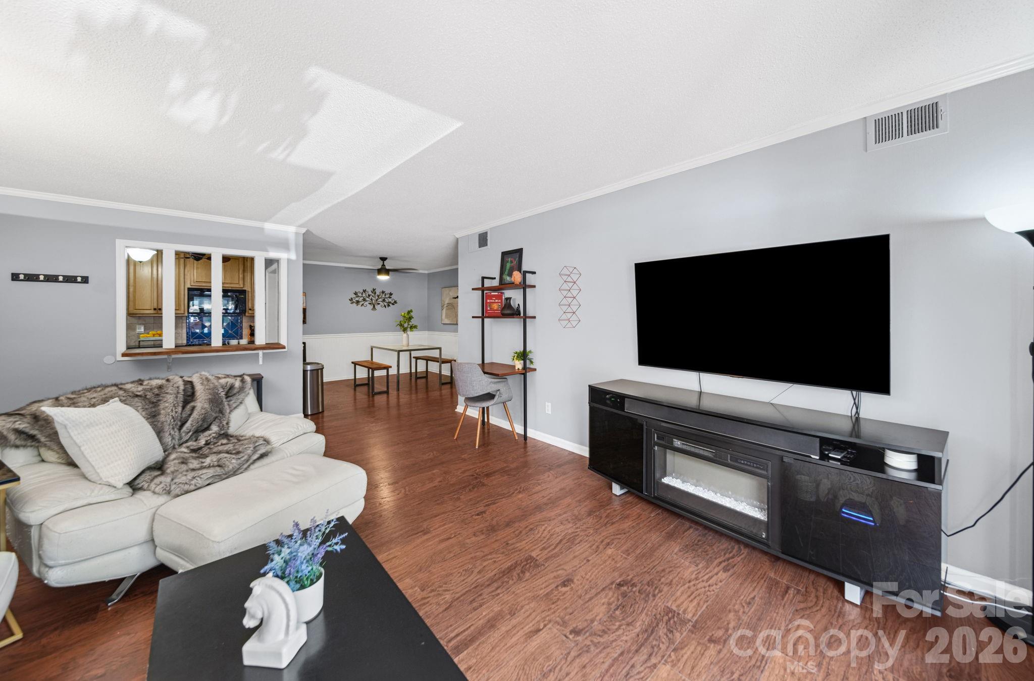 4739 Hedgemore Drive #N — Charlotte