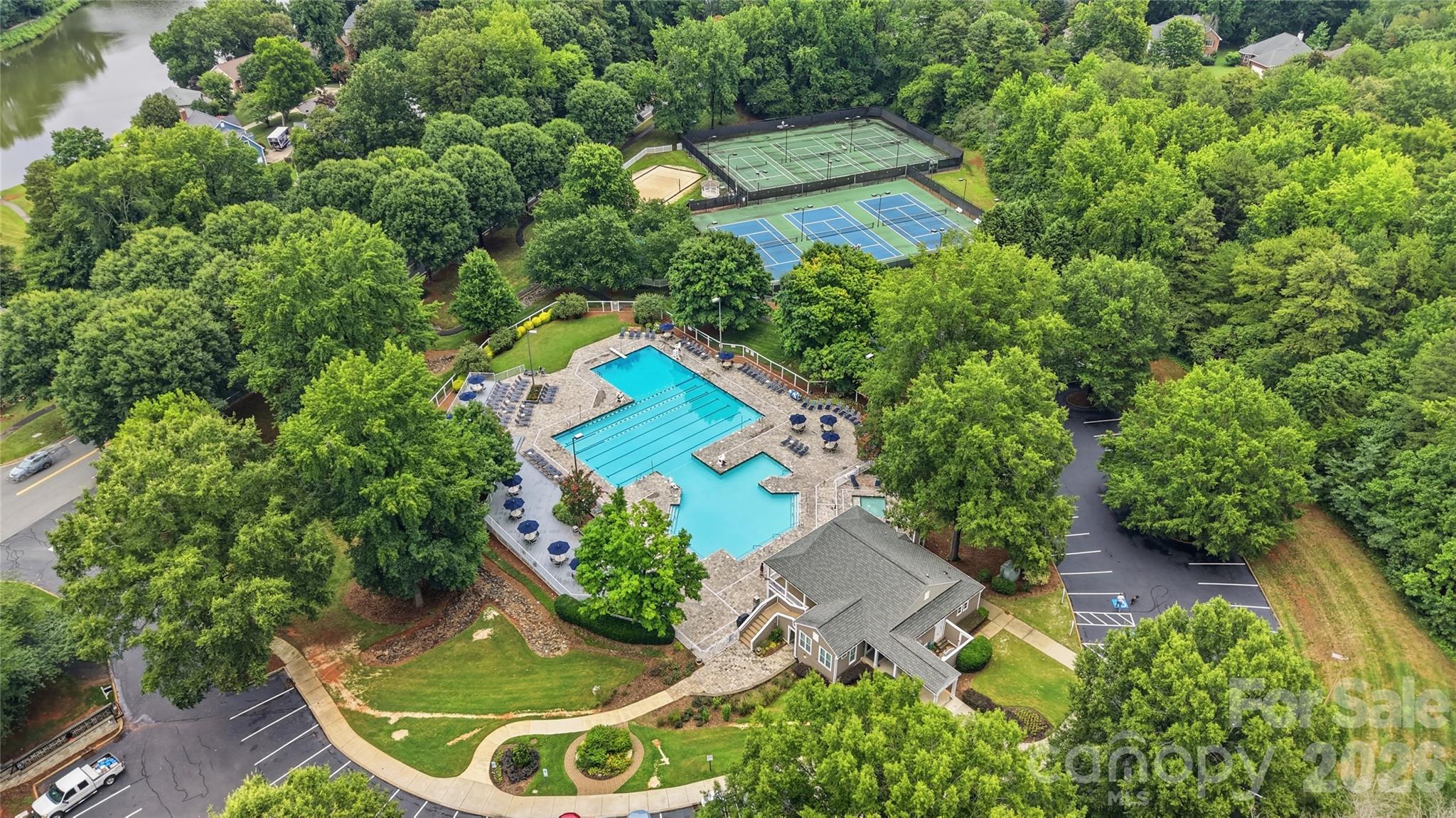 4802 Bridle Ridge Lane — Charlotte