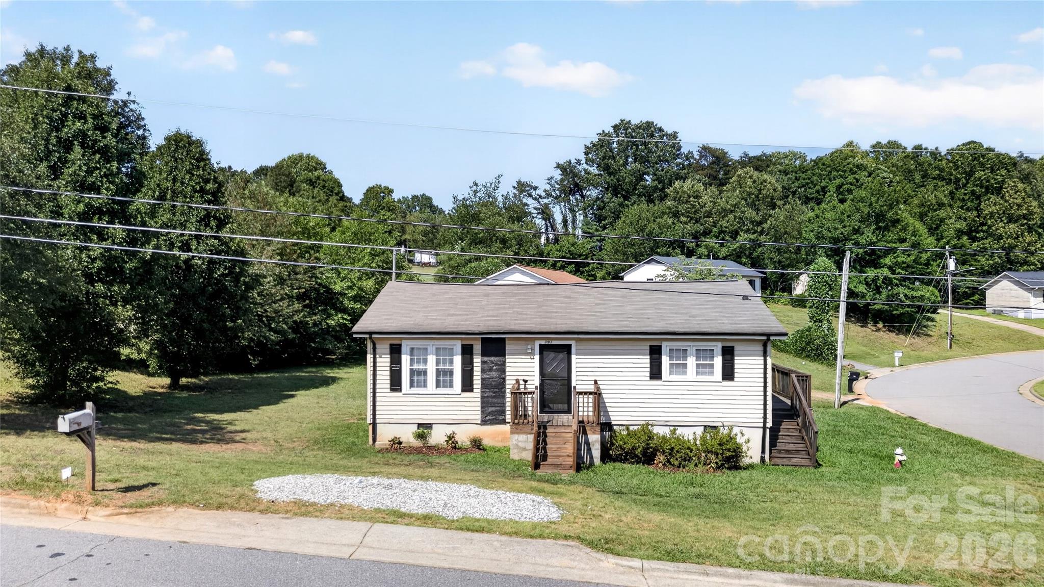 893 7th Street Drive SE — Hickory