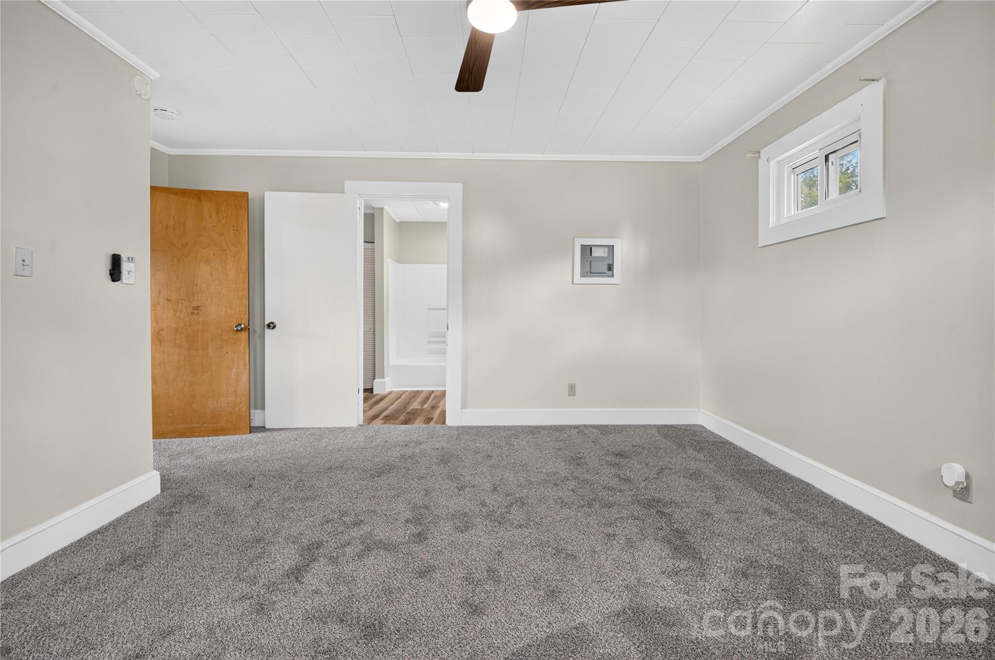 893 7th Street Drive SE — Hickory