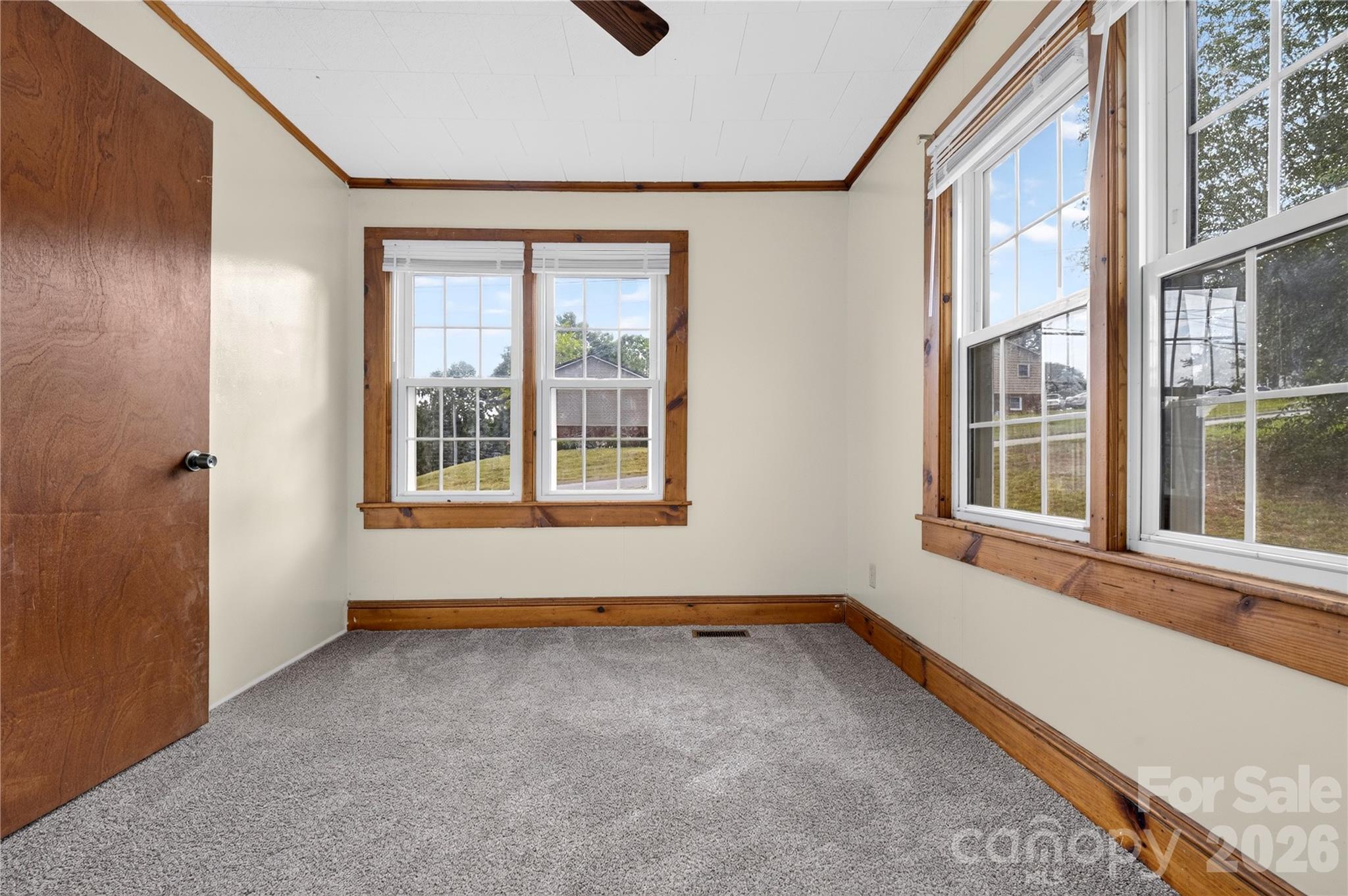 893 7th Street Drive SE — Hickory