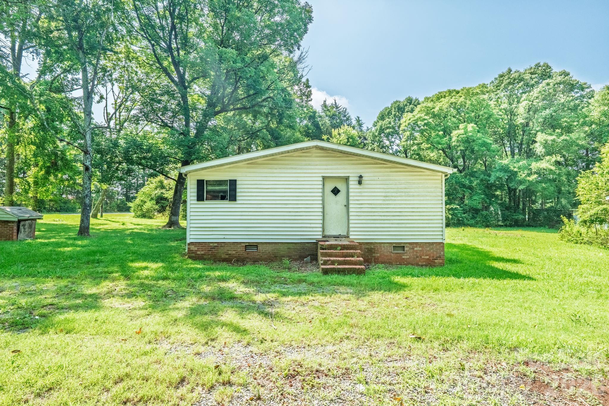 11101 Coble Road — Charlotte