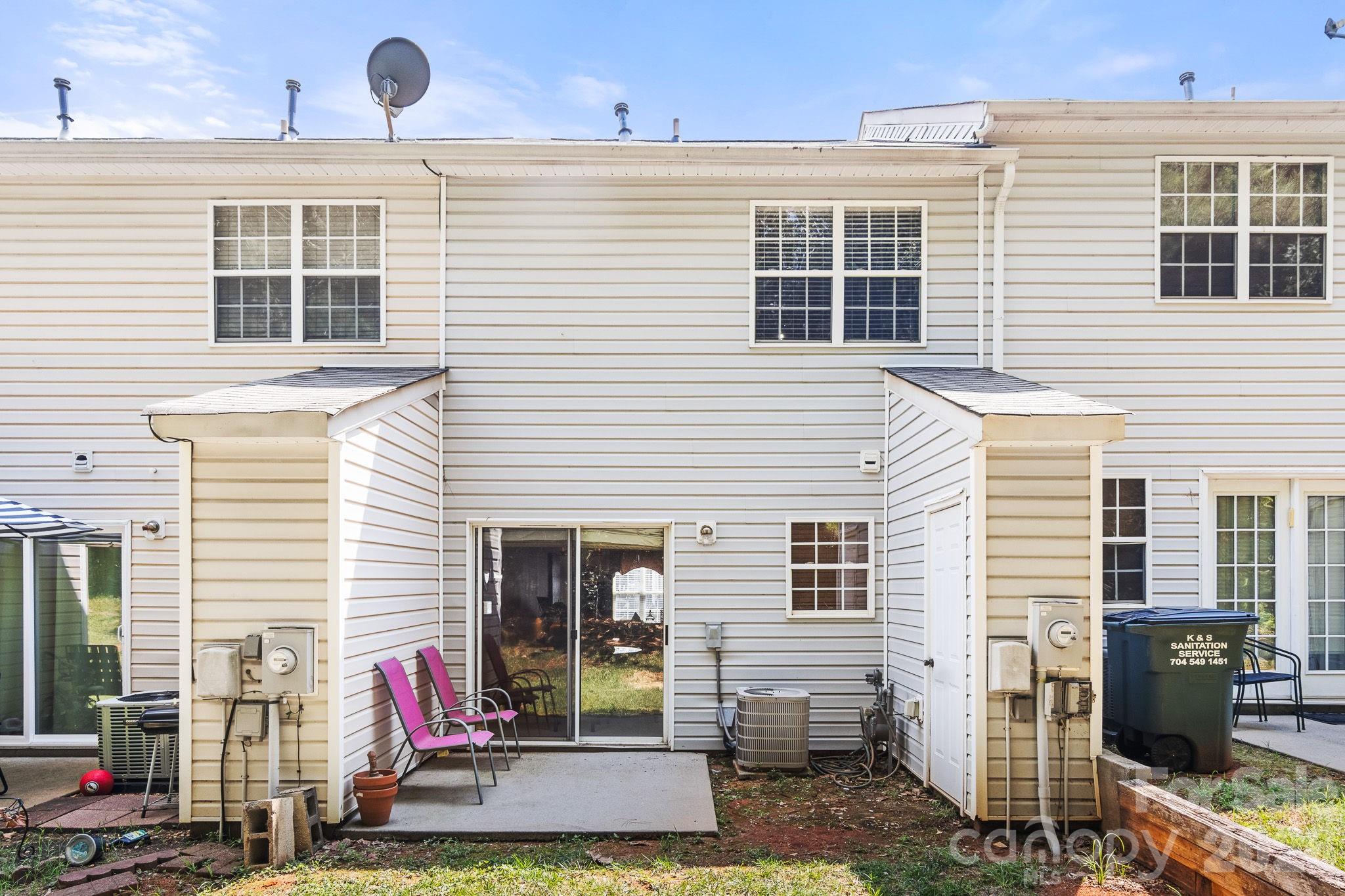 11549 Retriever Way — Charlotte