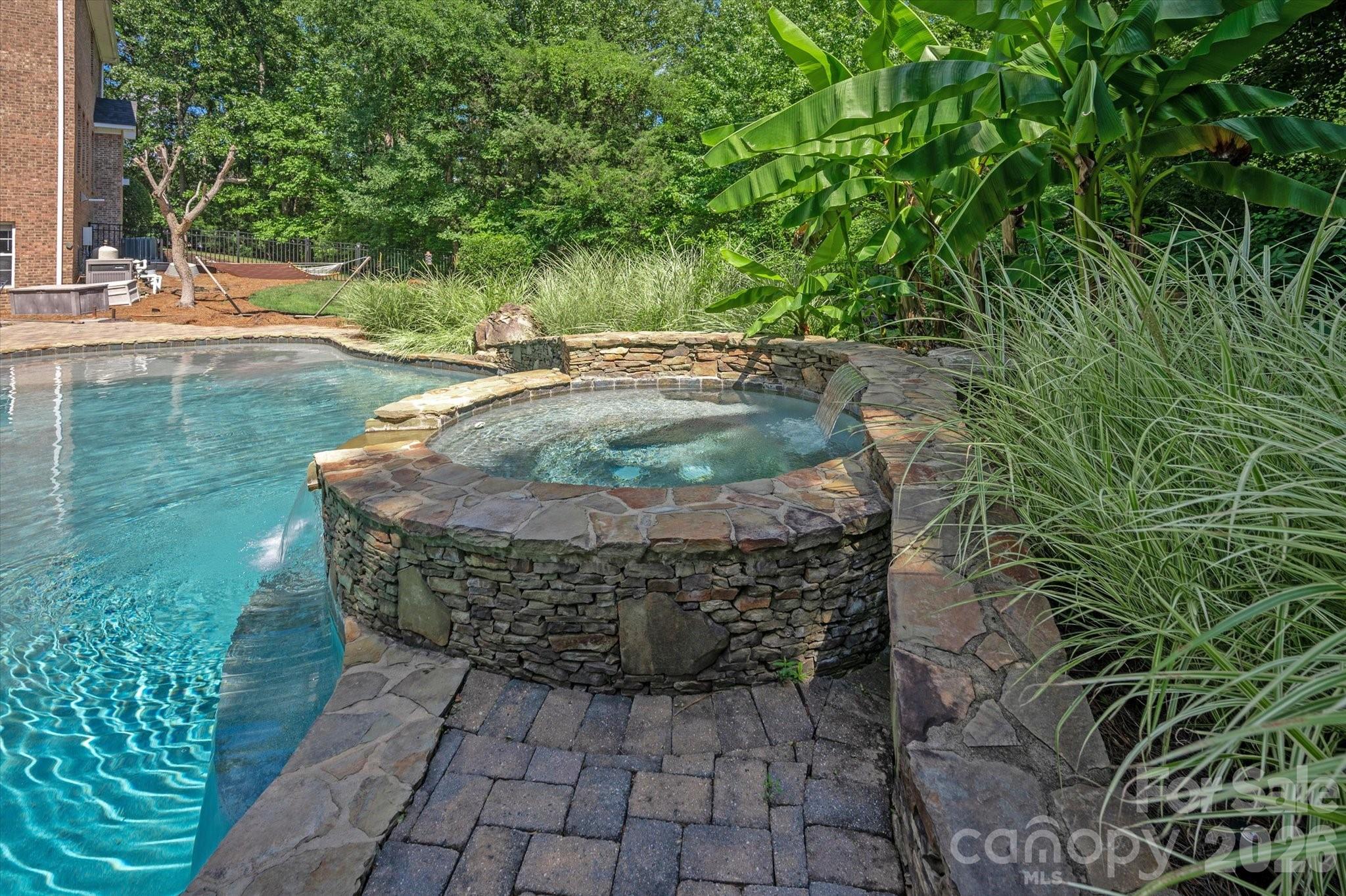 8801 Nellie Lane — Waxhaw