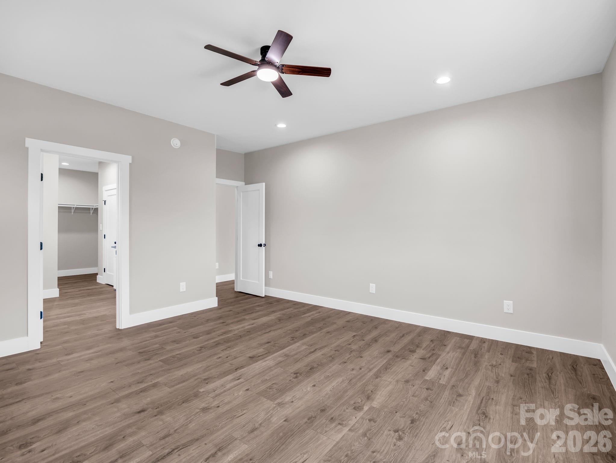 120 Grandview Lane — Hendersonville