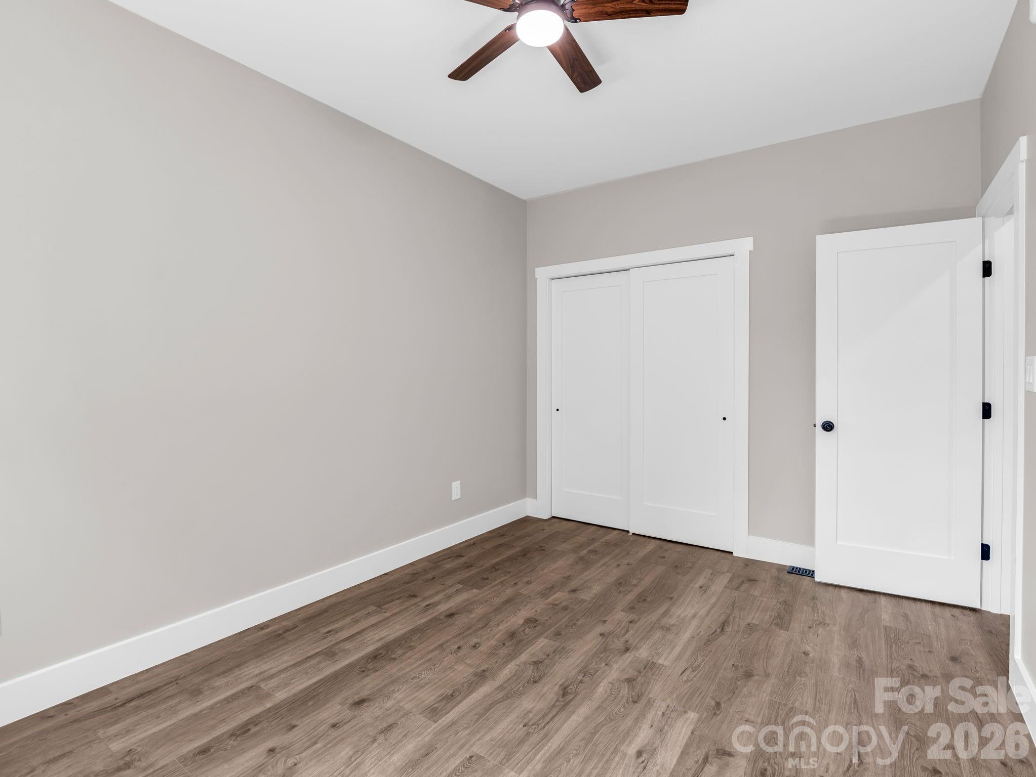 120 Grandview Lane — Hendersonville