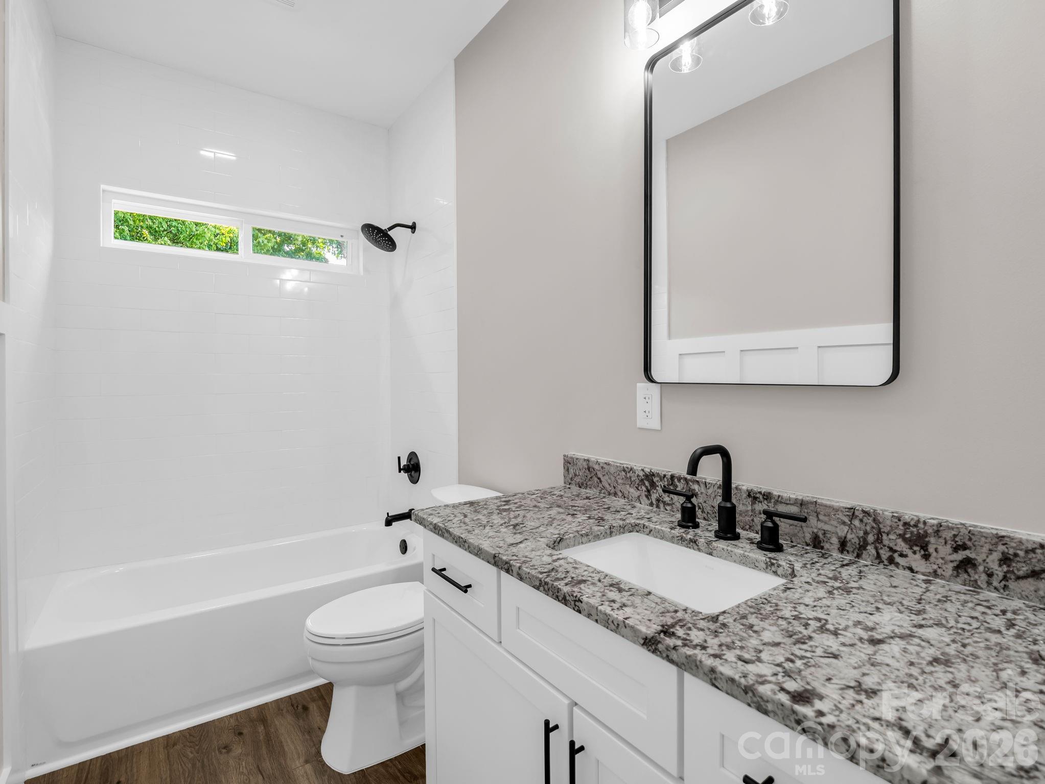 120 Grandview Lane — Hendersonville