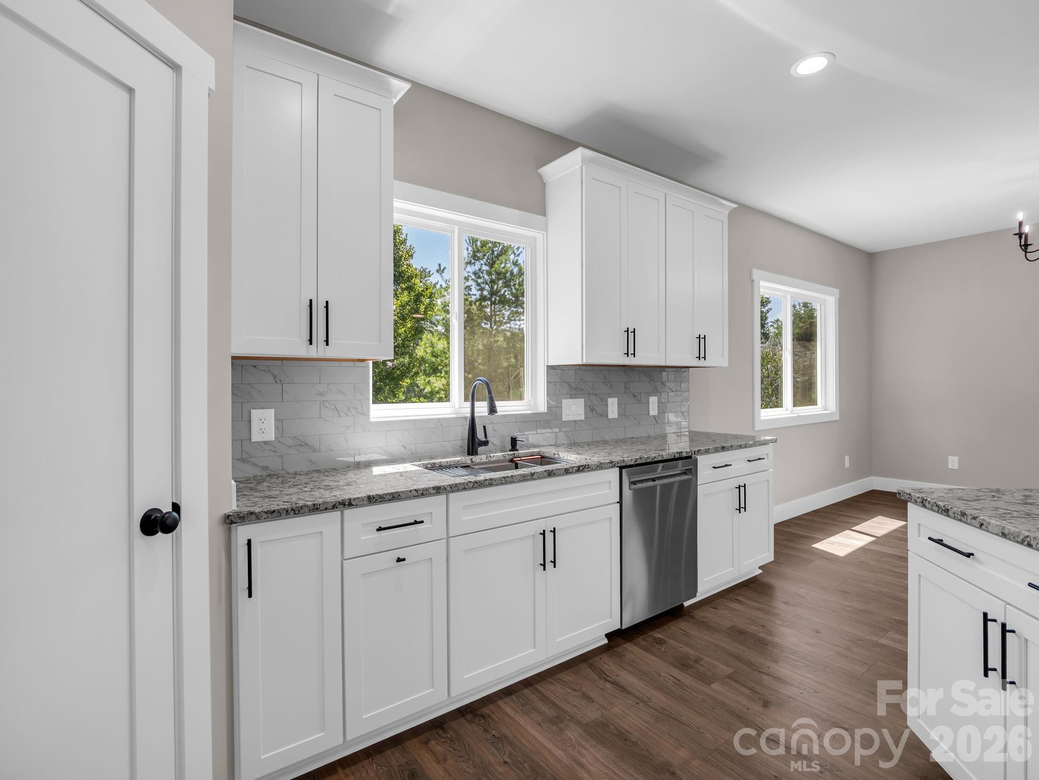 120 Grandview Lane — Hendersonville