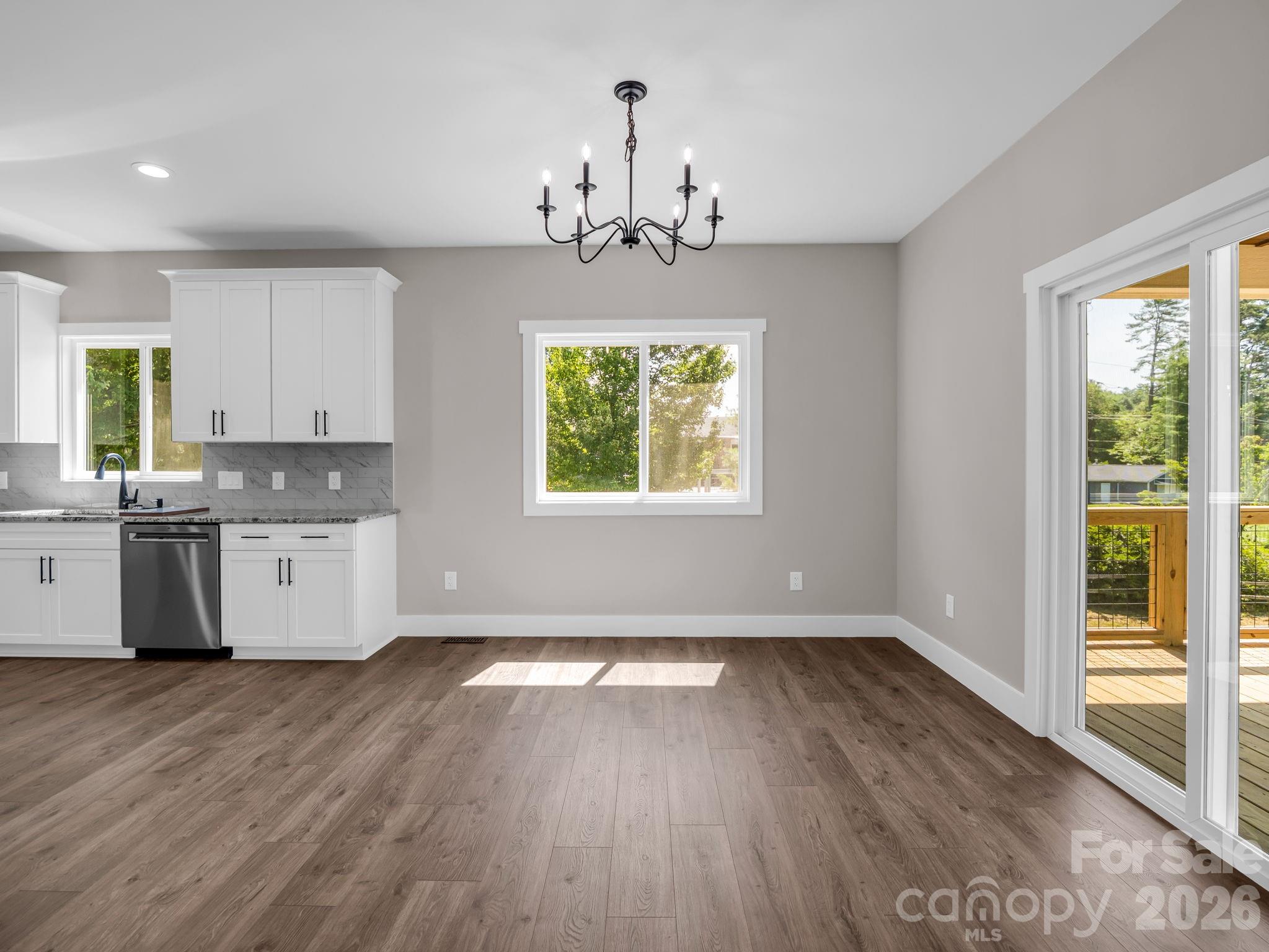 120 Grandview Lane — Hendersonville
