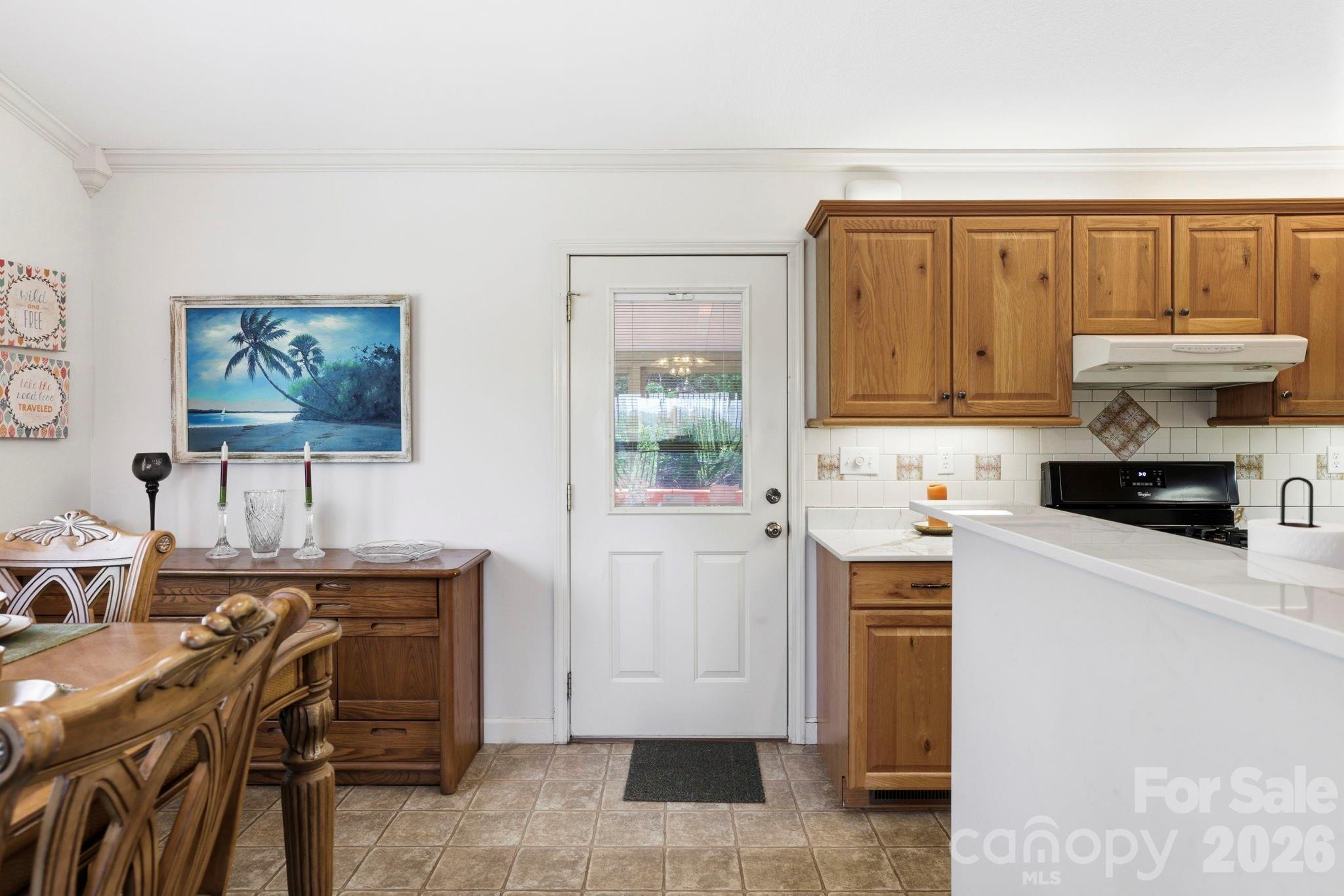 81 Chestnut Lane — Hendersonville