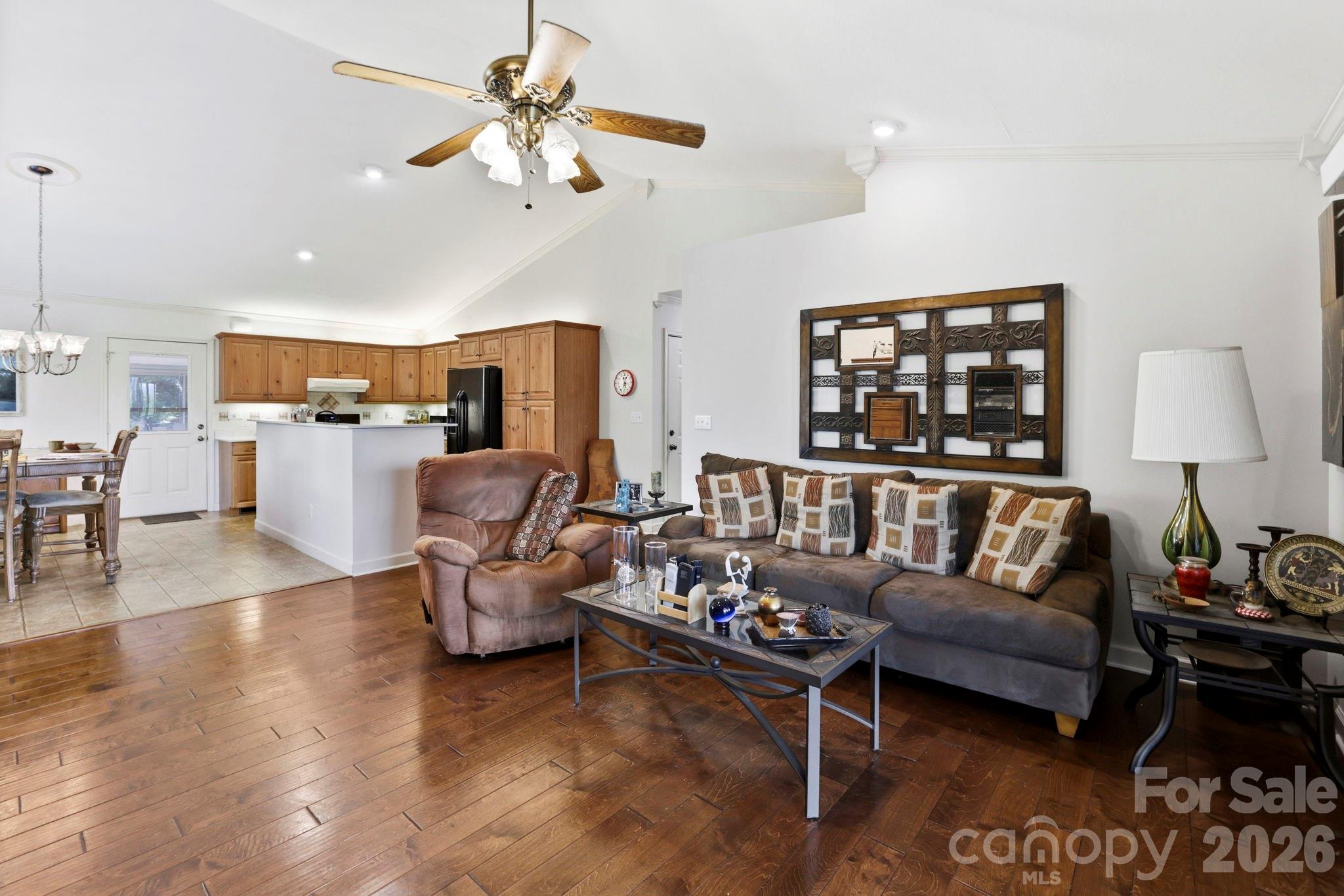 81 Chestnut Lane — Hendersonville