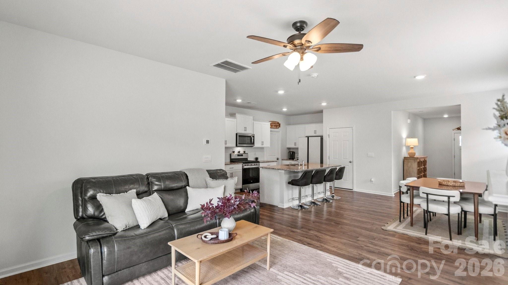 110 Meadow View Drive — Statesville