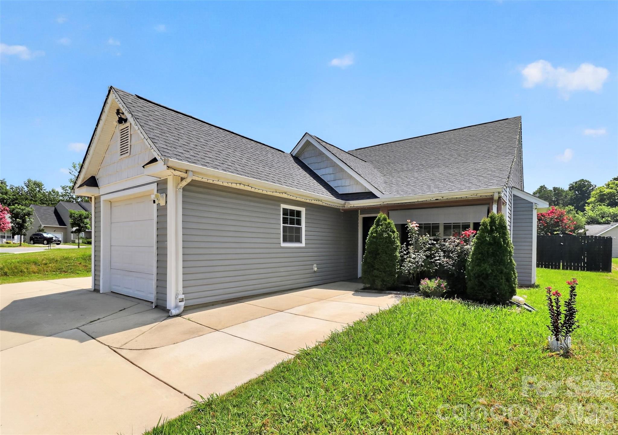 6033 Mary Blair Lane — Charlotte