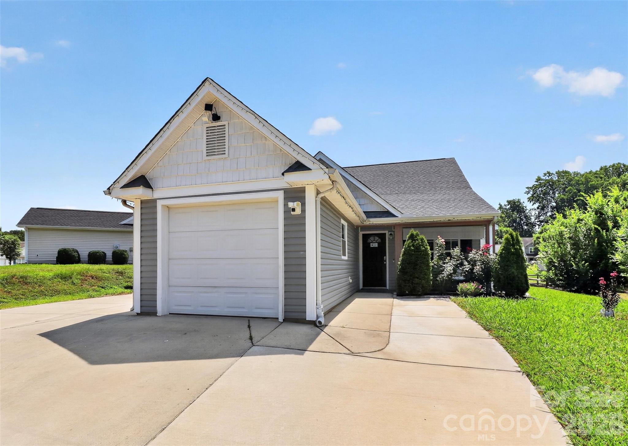 6033 Mary Blair Lane — Charlotte