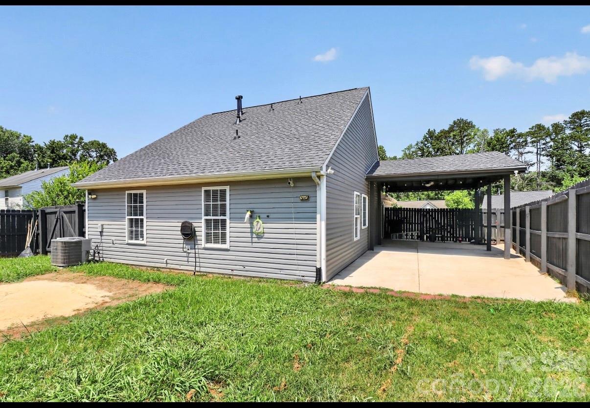 6033 Mary Blair Lane — Charlotte