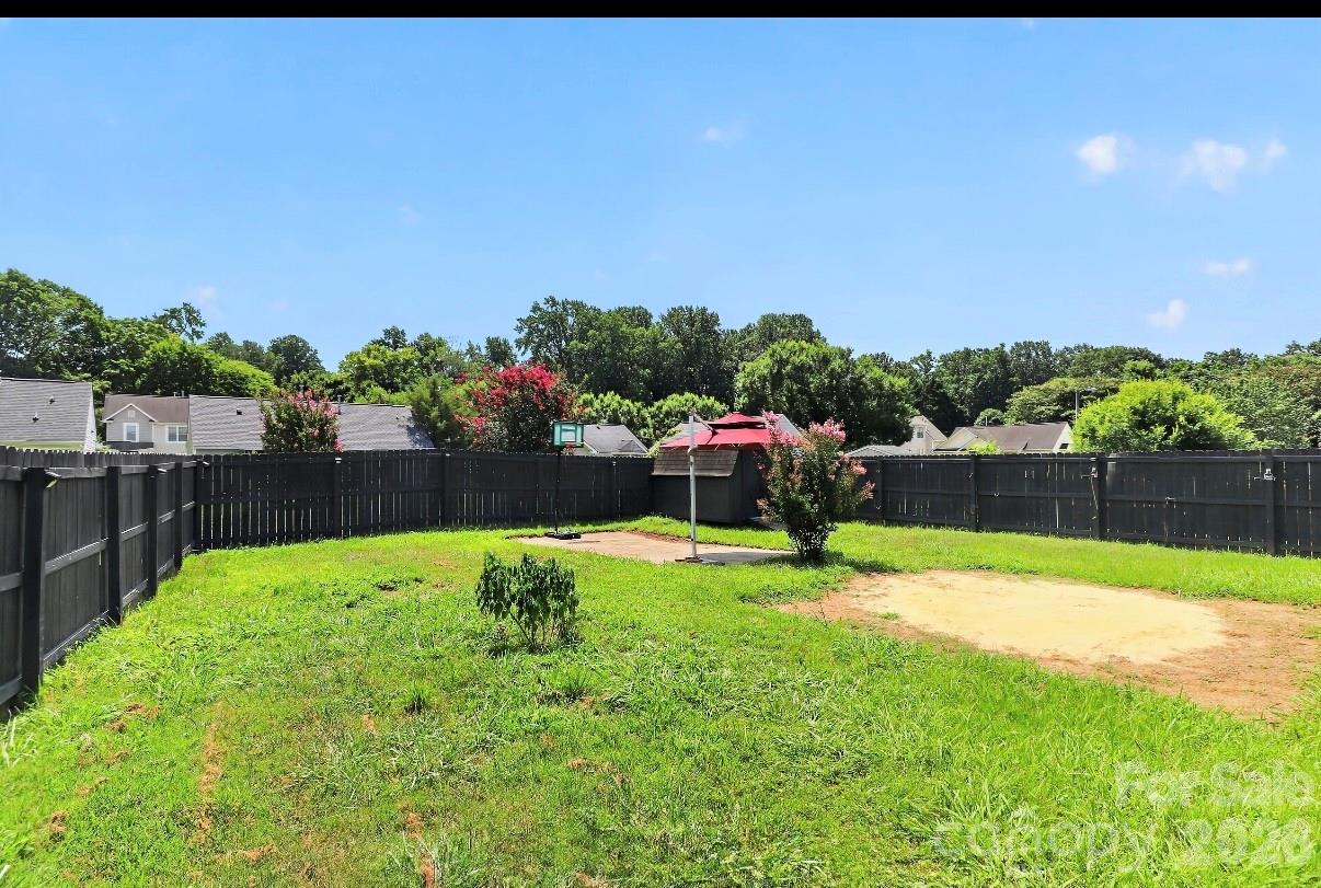 6033 Mary Blair Lane — Charlotte