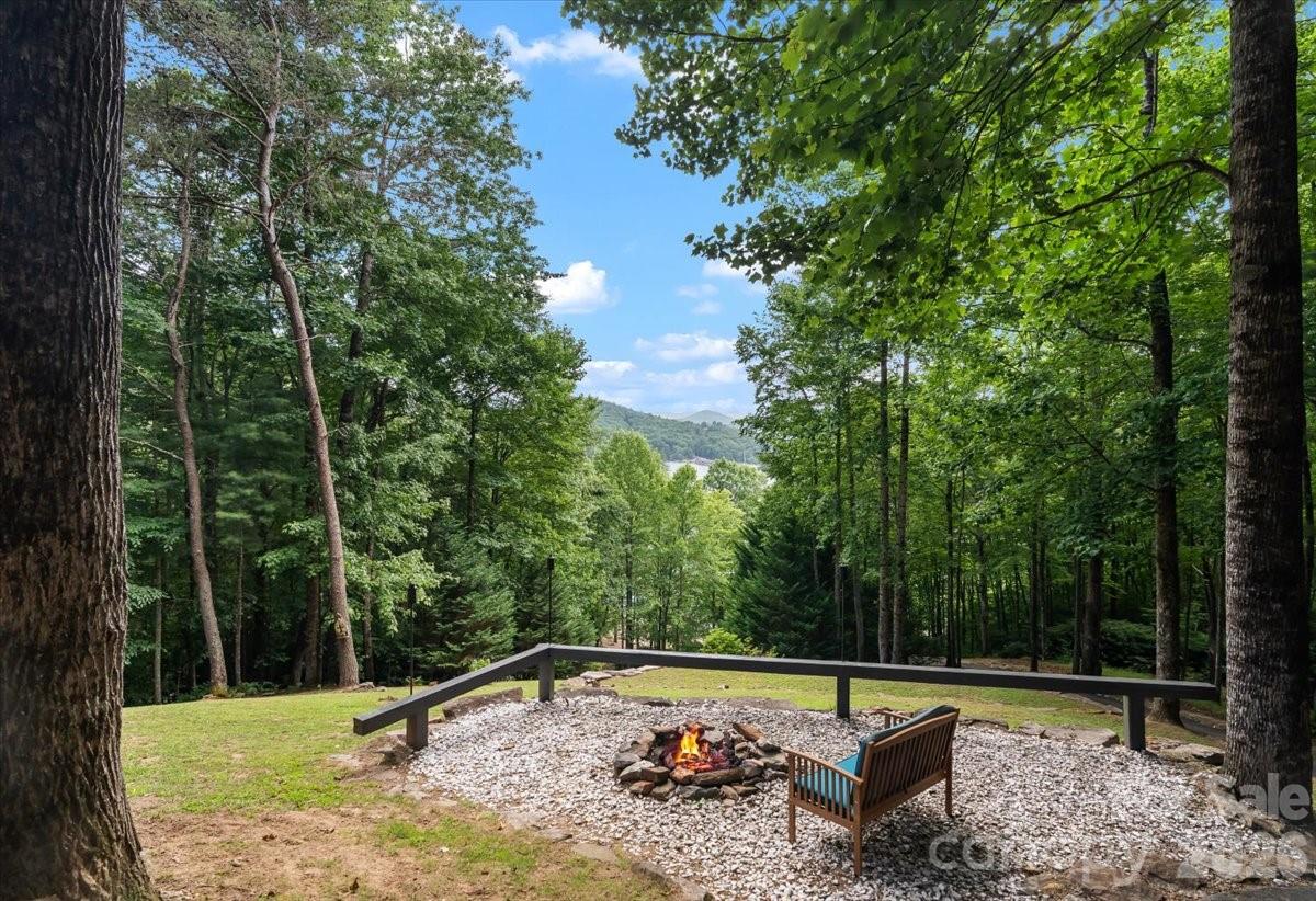 317 Von Trapp Lane — Tuckasegee