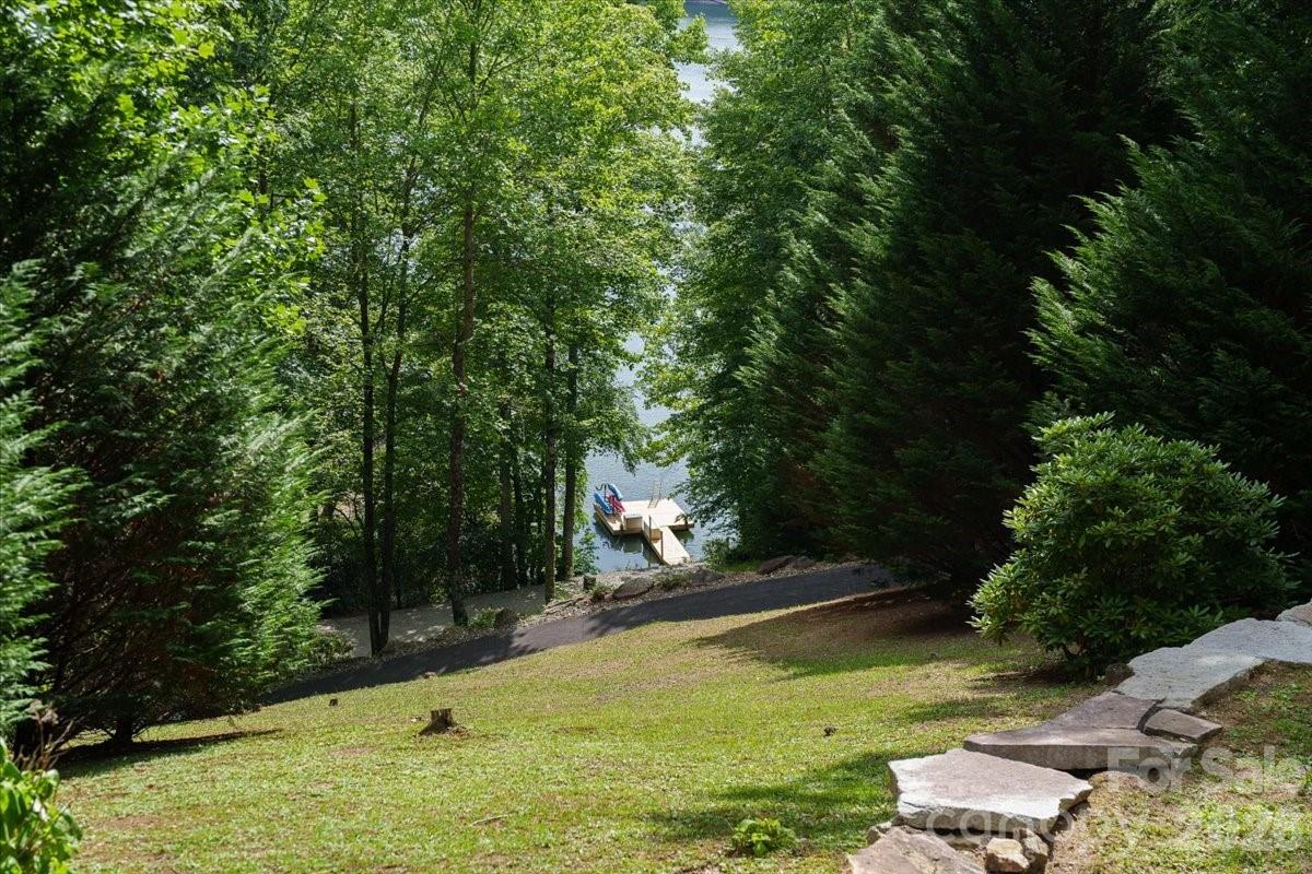 317 Von Trapp Lane — Tuckasegee