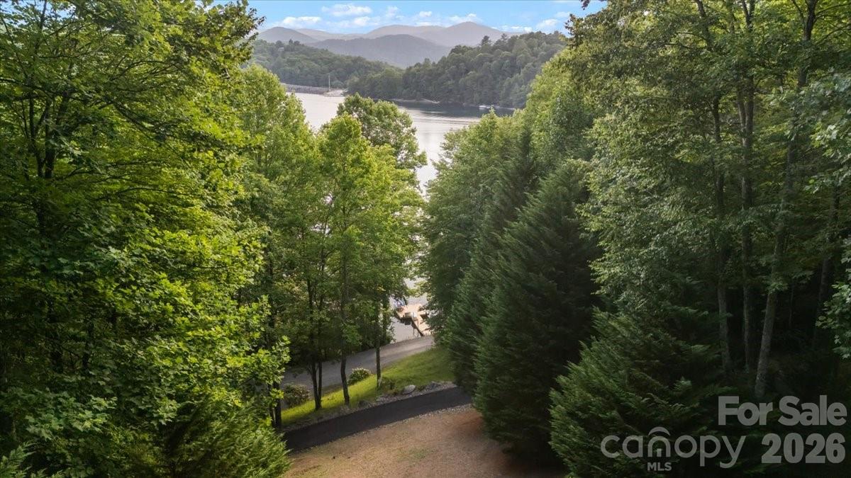 317 Von Trapp Lane — Tuckasegee