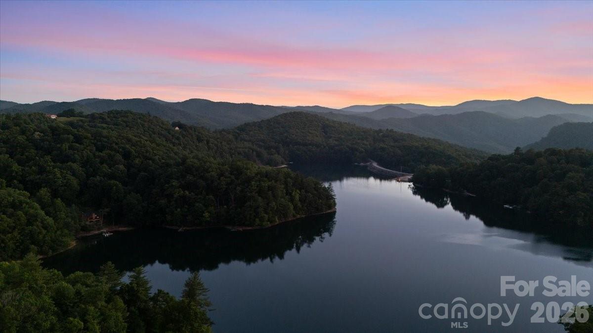 317 Von Trapp Lane — Tuckasegee