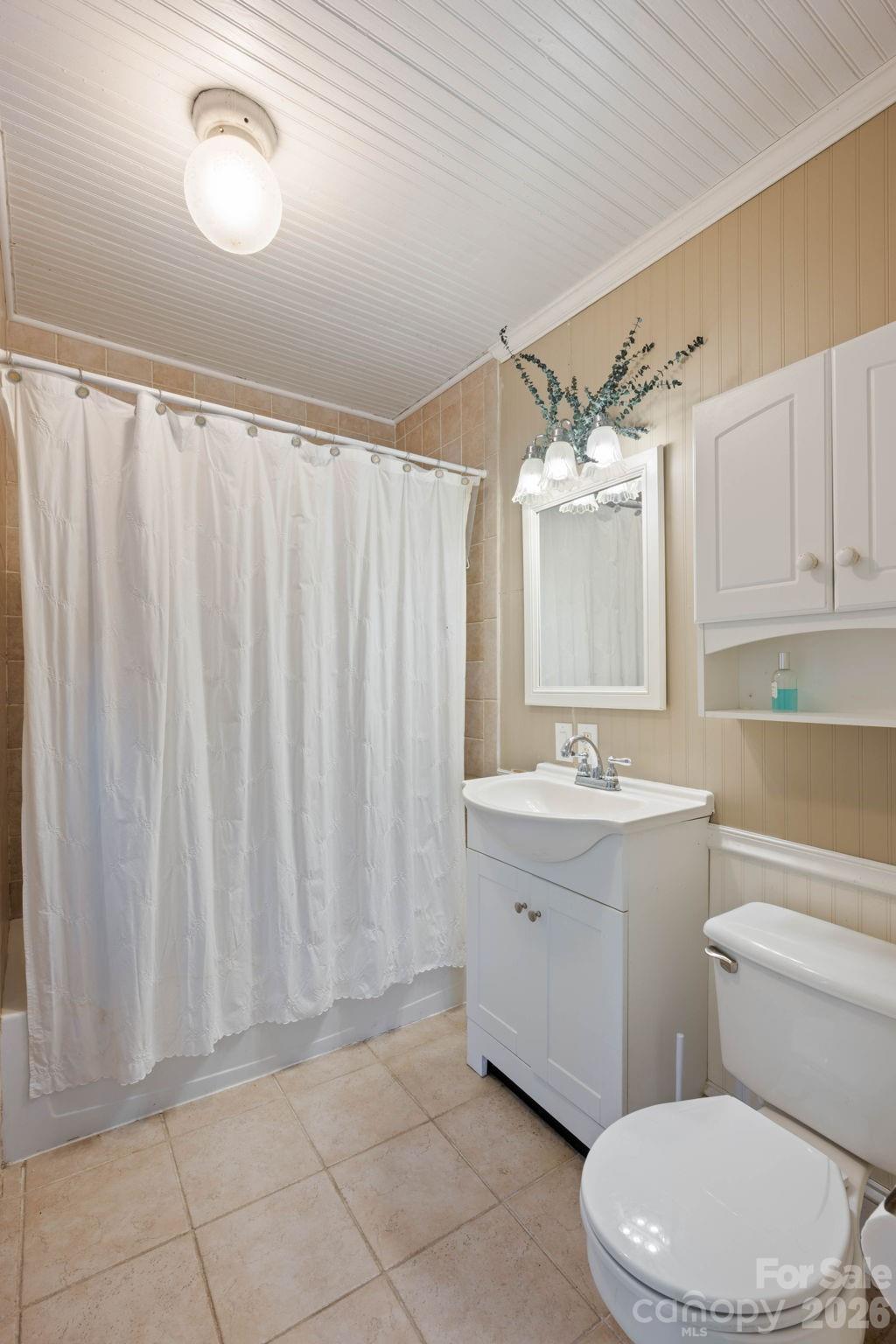 313 E Main Street — Morganton