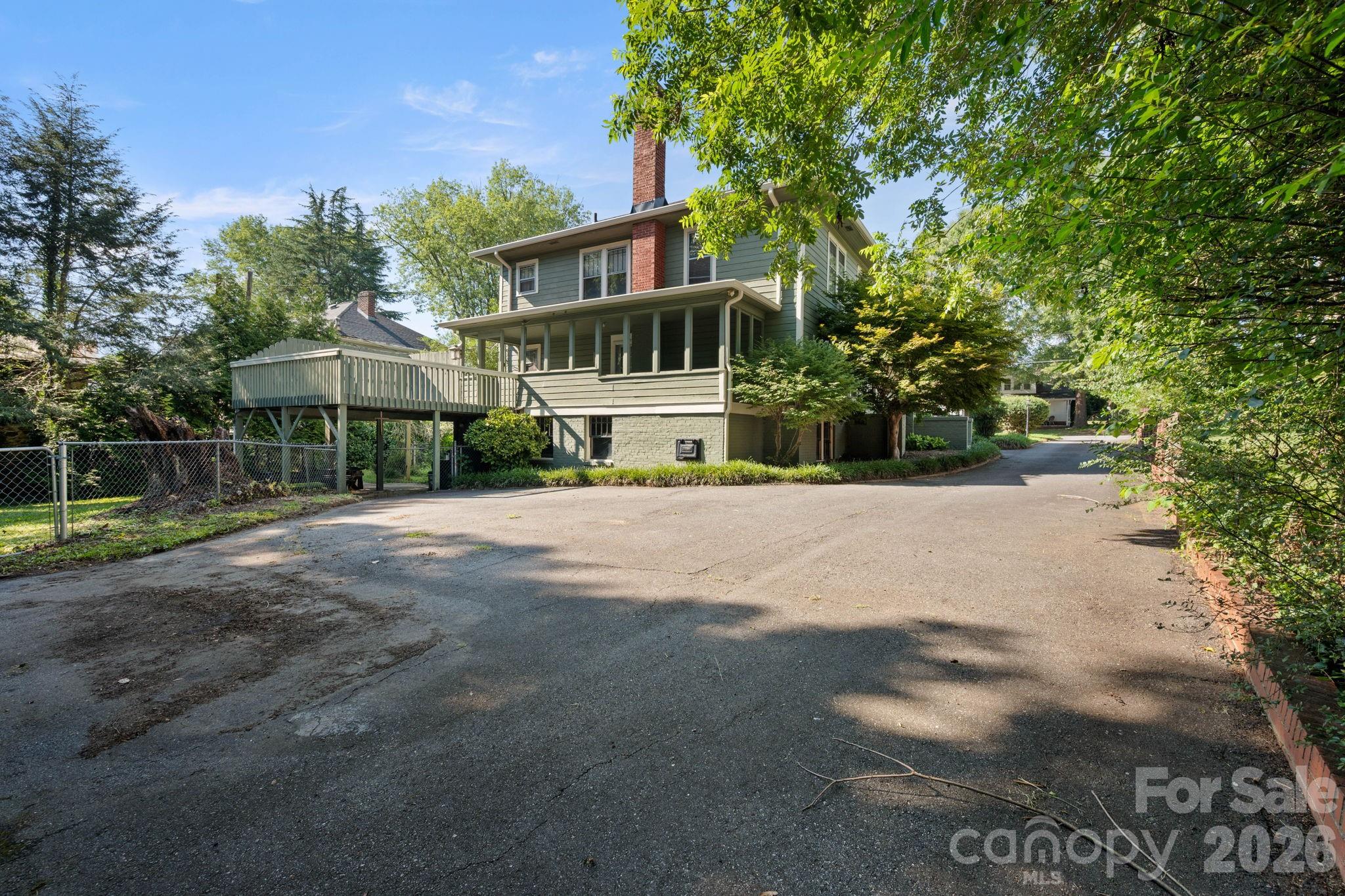 313 E Main Street — Morganton