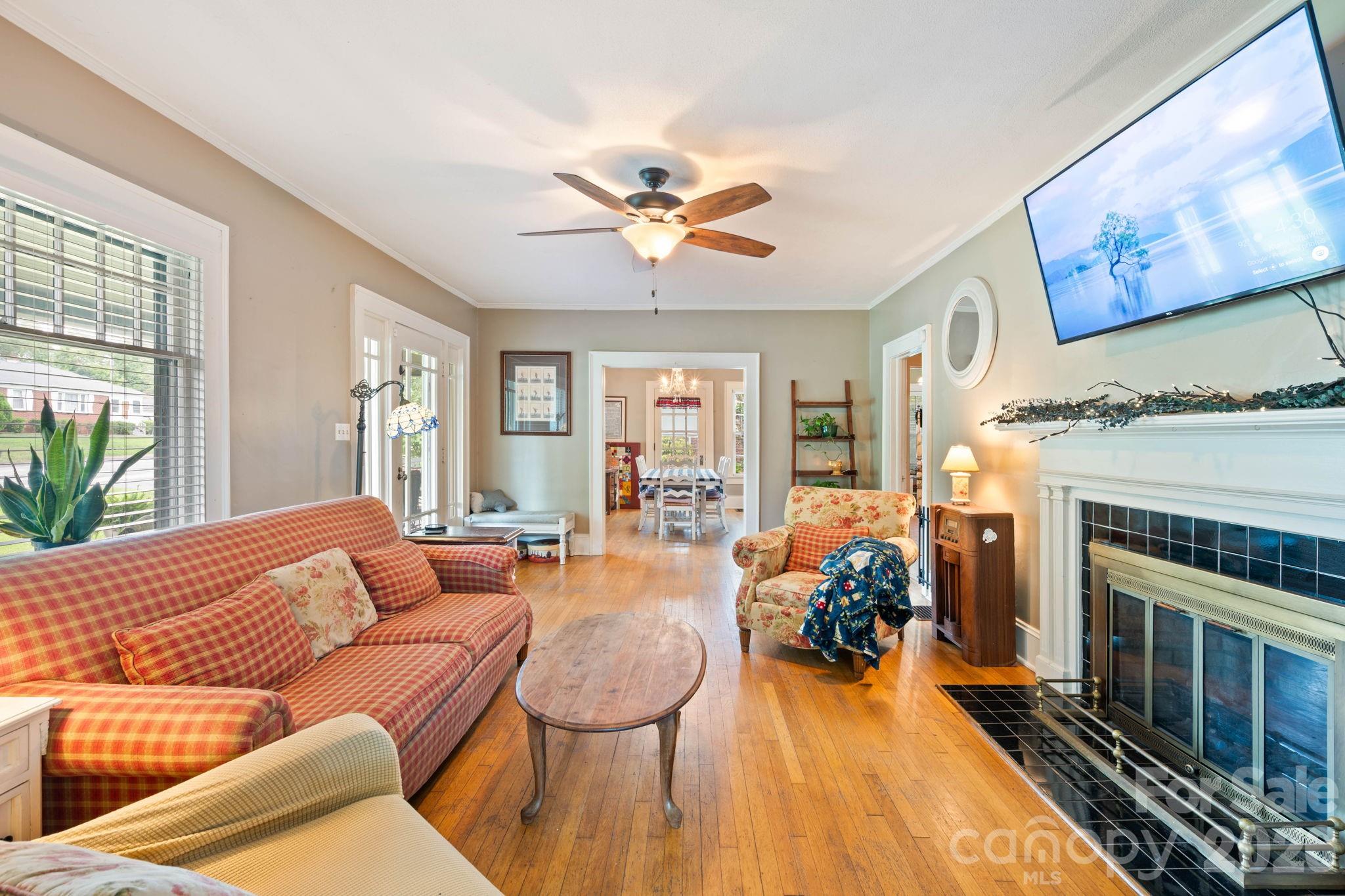 313 E Main Street — Morganton