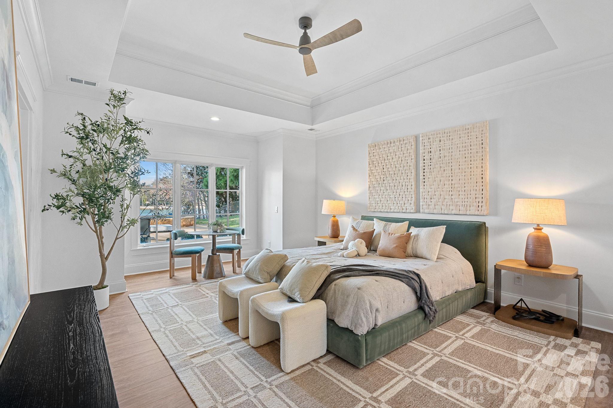 101 S Longfellow Lane — Mooresville