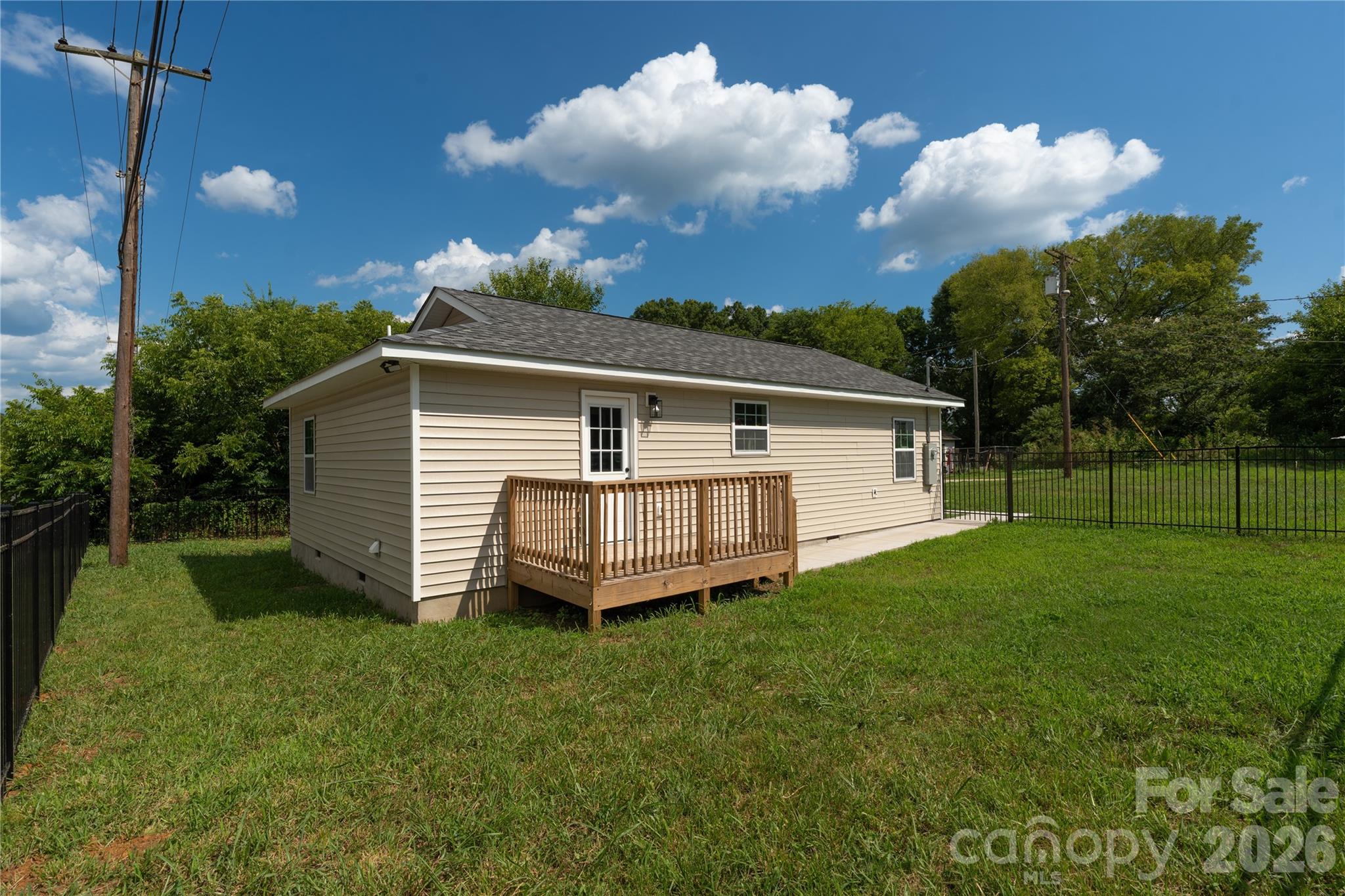 724 Webber Avenue — Chester