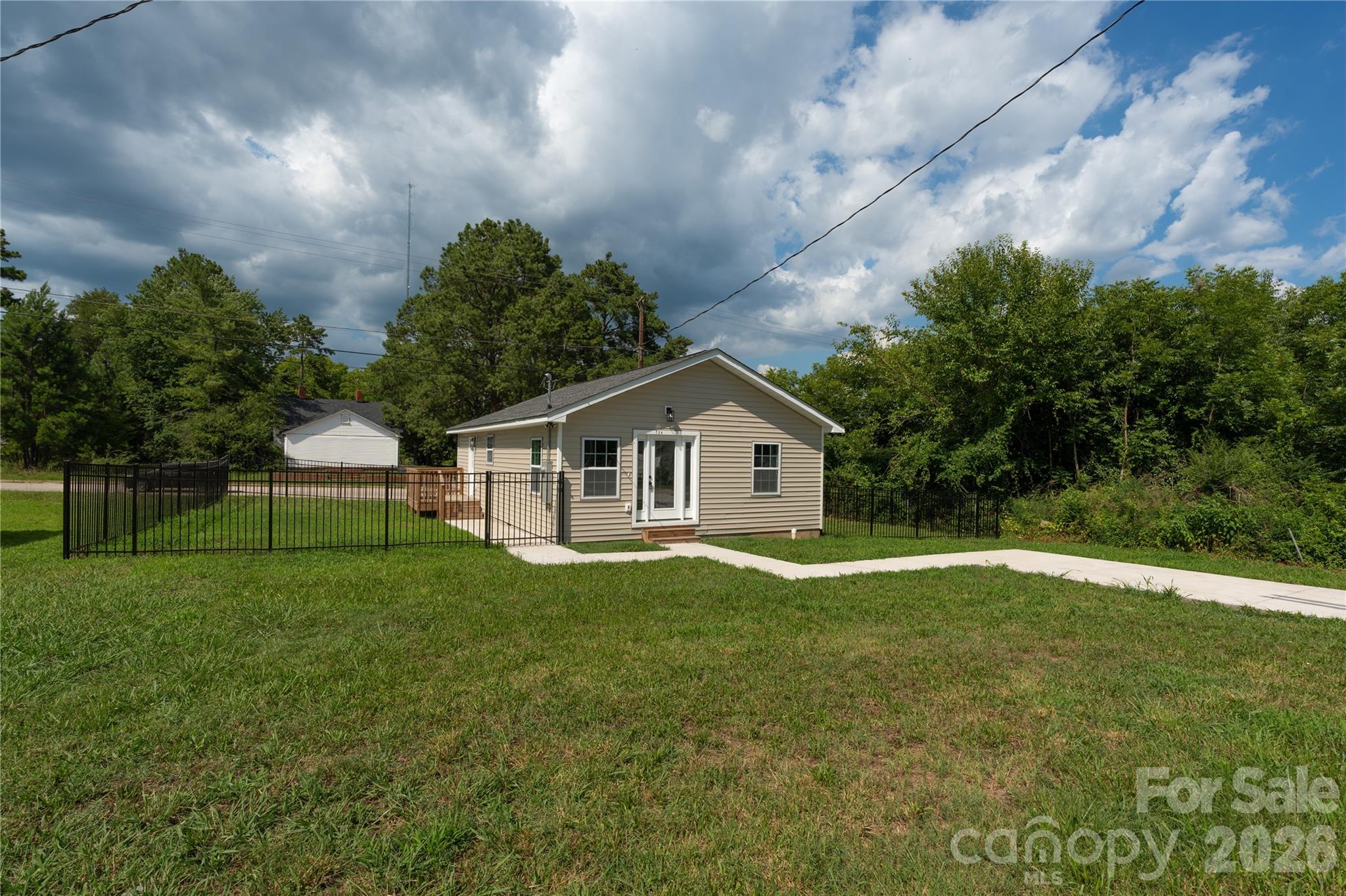 724 Webber Avenue — Chester