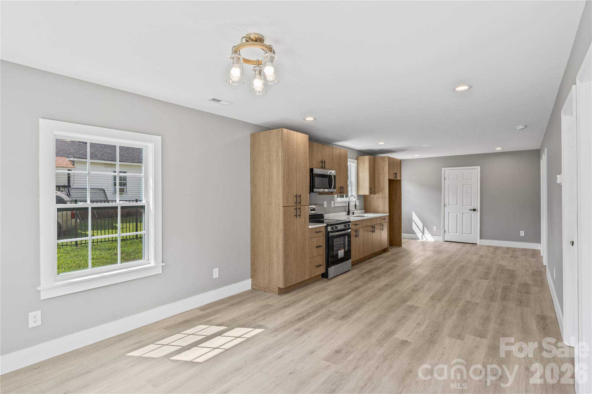 724 Webber Avenue — Chester